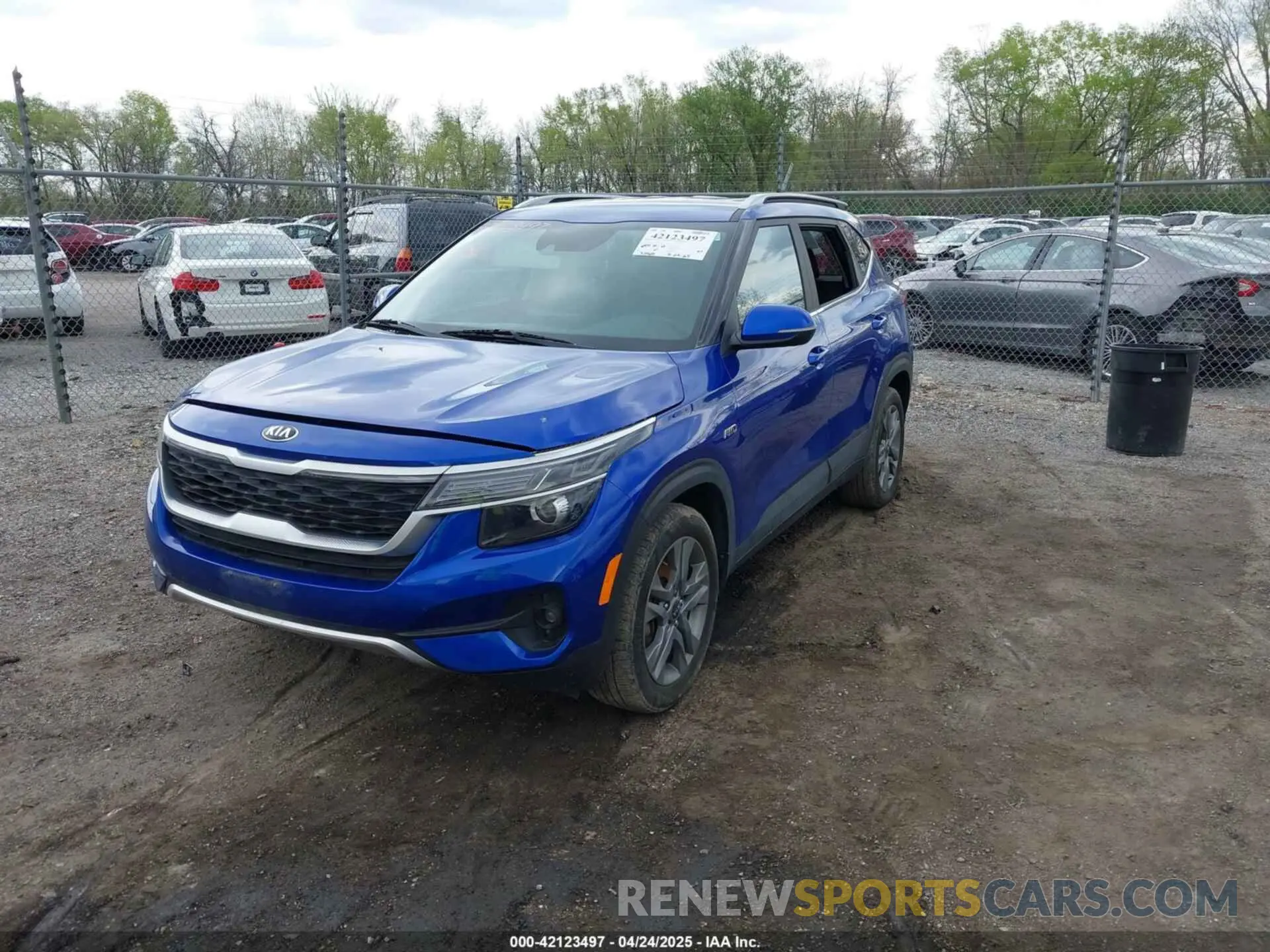 2 Фотография поврежденного автомобиля KNDEUCAAXM7221587 KIA SELTOS 2021