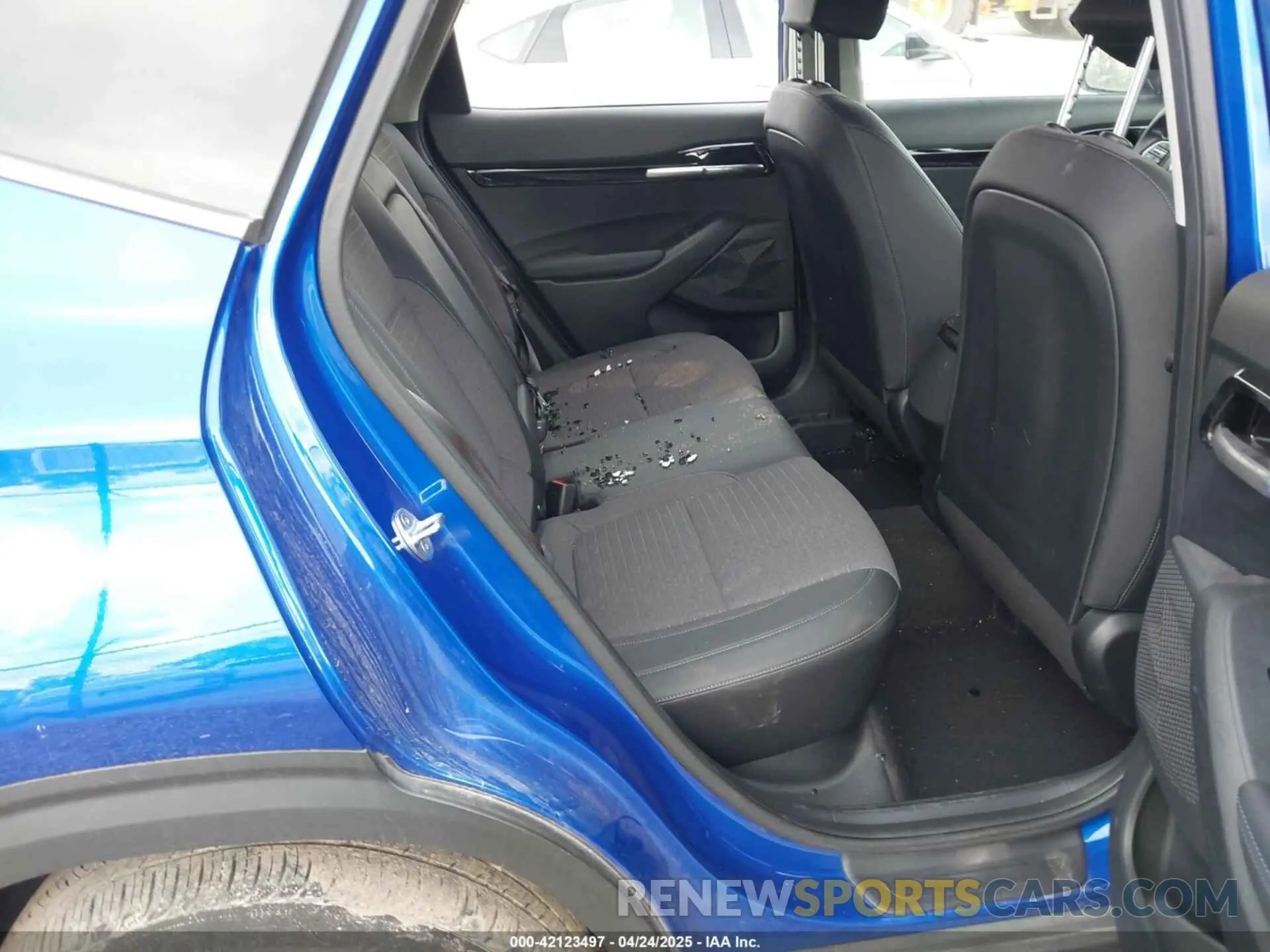 8 Фотография поврежденного автомобиля KNDEUCAAXM7221587 KIA SELTOS 2021