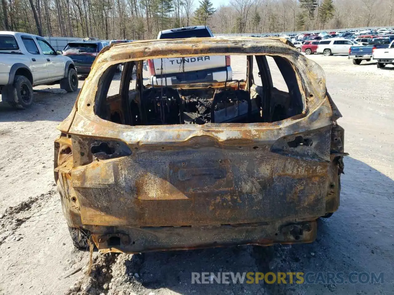 6 Photograph of a damaged car LNDEPCAA5M7045507 KIA SELTOS 2021