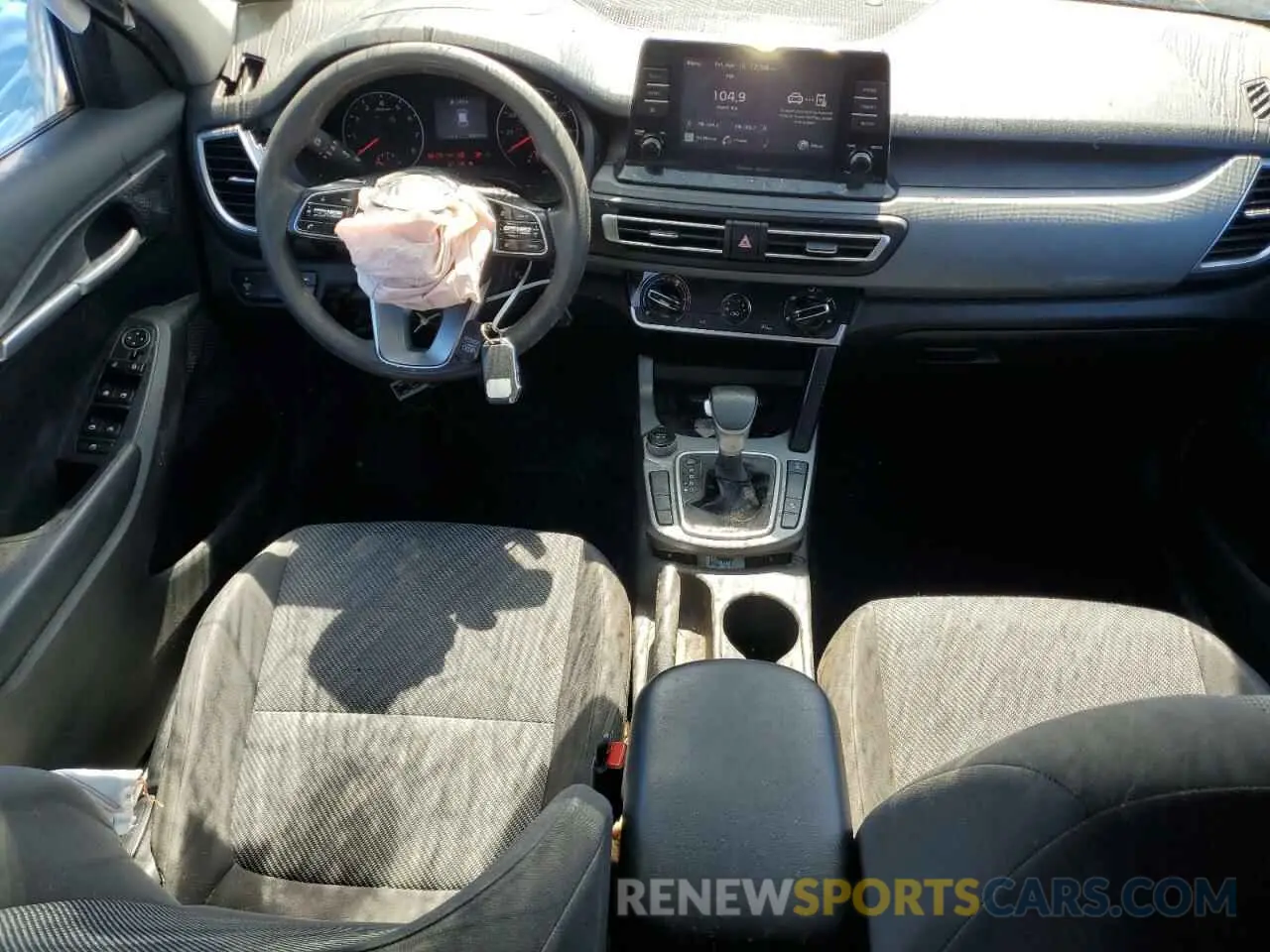 8 Photograph of a damaged car KNDEPCAA1N7288314 KIA SELTOS 2022