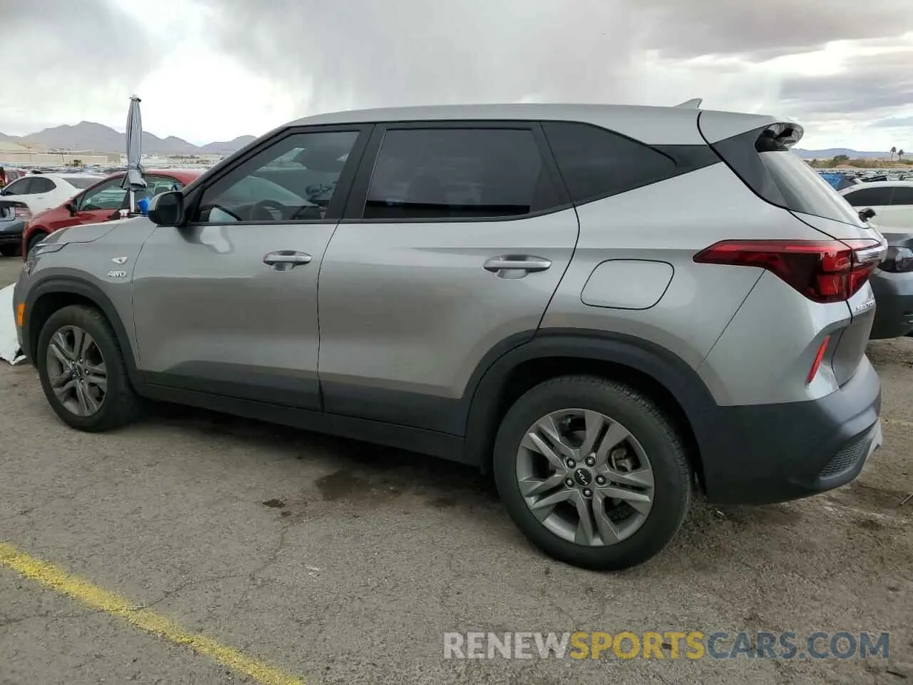 2 Photograph of a damaged car KNDEPCAA3N7252124 KIA SELTOS 2022