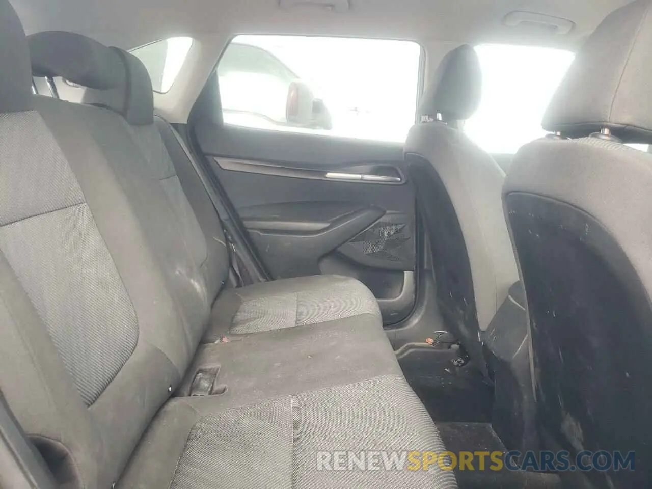11 Photograph of a damaged car KNDEPCAA4N7271118 KIA SELTOS 2022