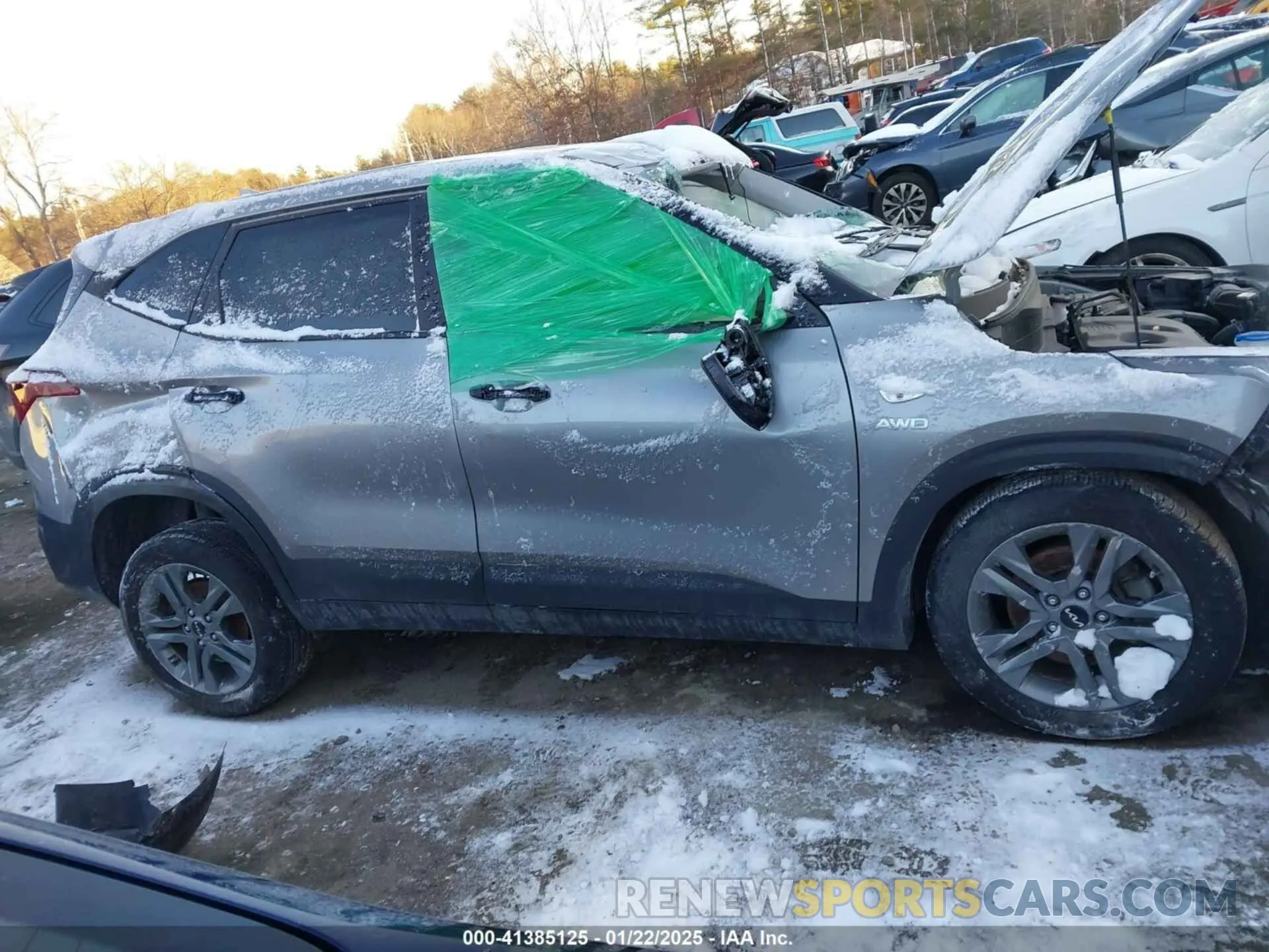 14 Photograph of a damaged car KNDEPCAA6N7333330 KIA SELTOS 2022