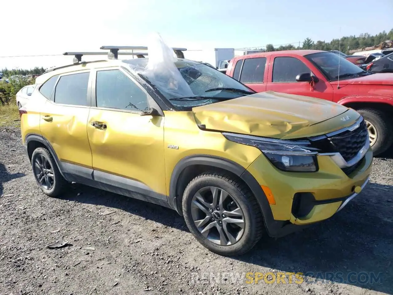 4 Photograph of a damaged car KNDEPCAA7N7263174 KIA SELTOS 2022