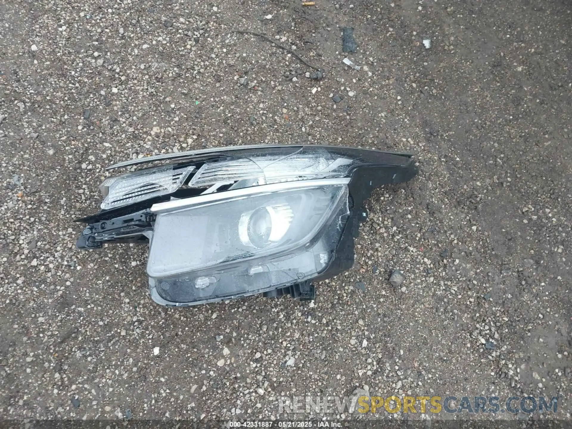 11 Photograph of a damaged car KNDEPCAA8N7288438 KIA SELTOS 2022