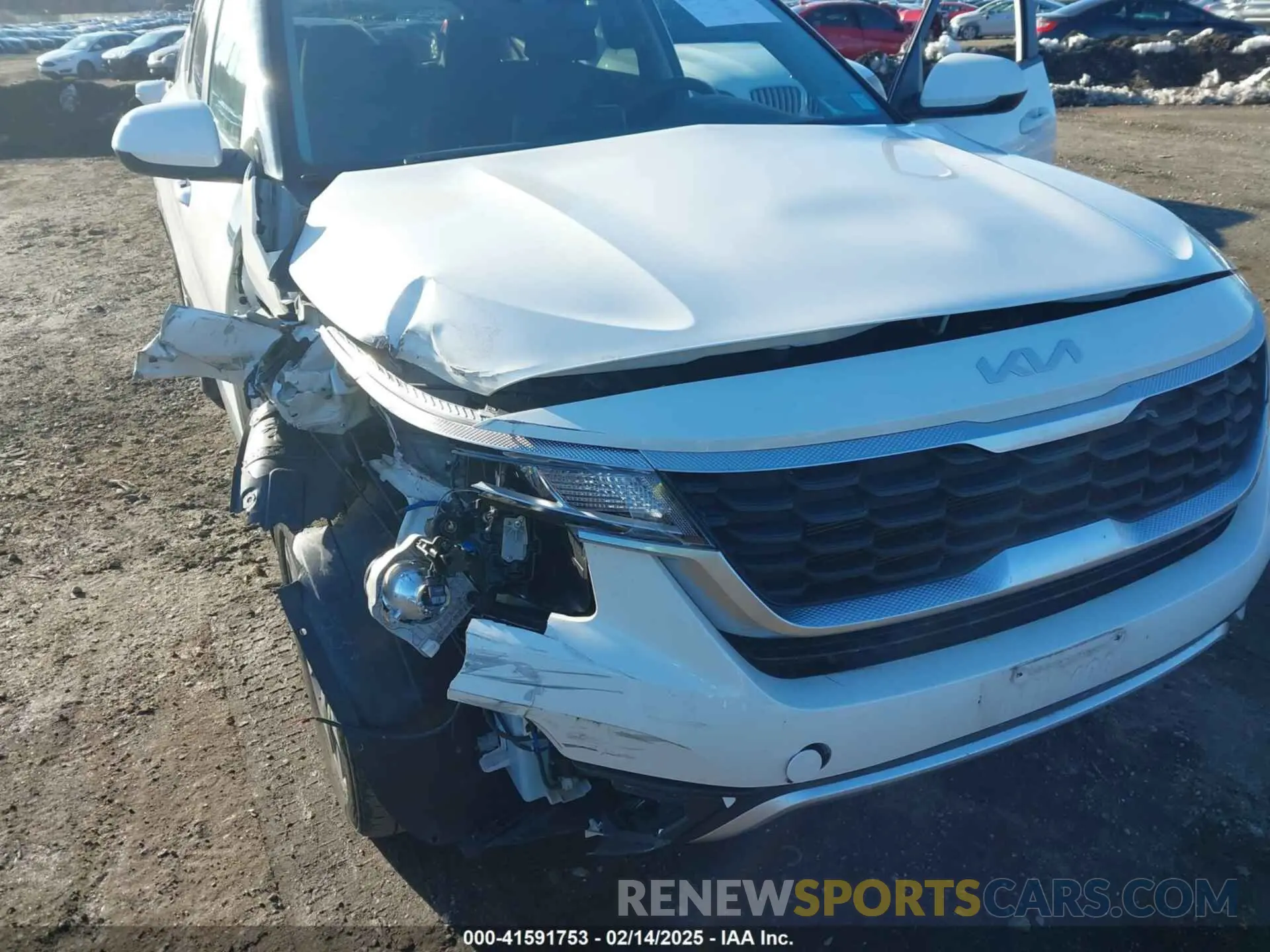 12 Photograph of a damaged car KNDEPCAA8N7316478 KIA SELTOS 2022