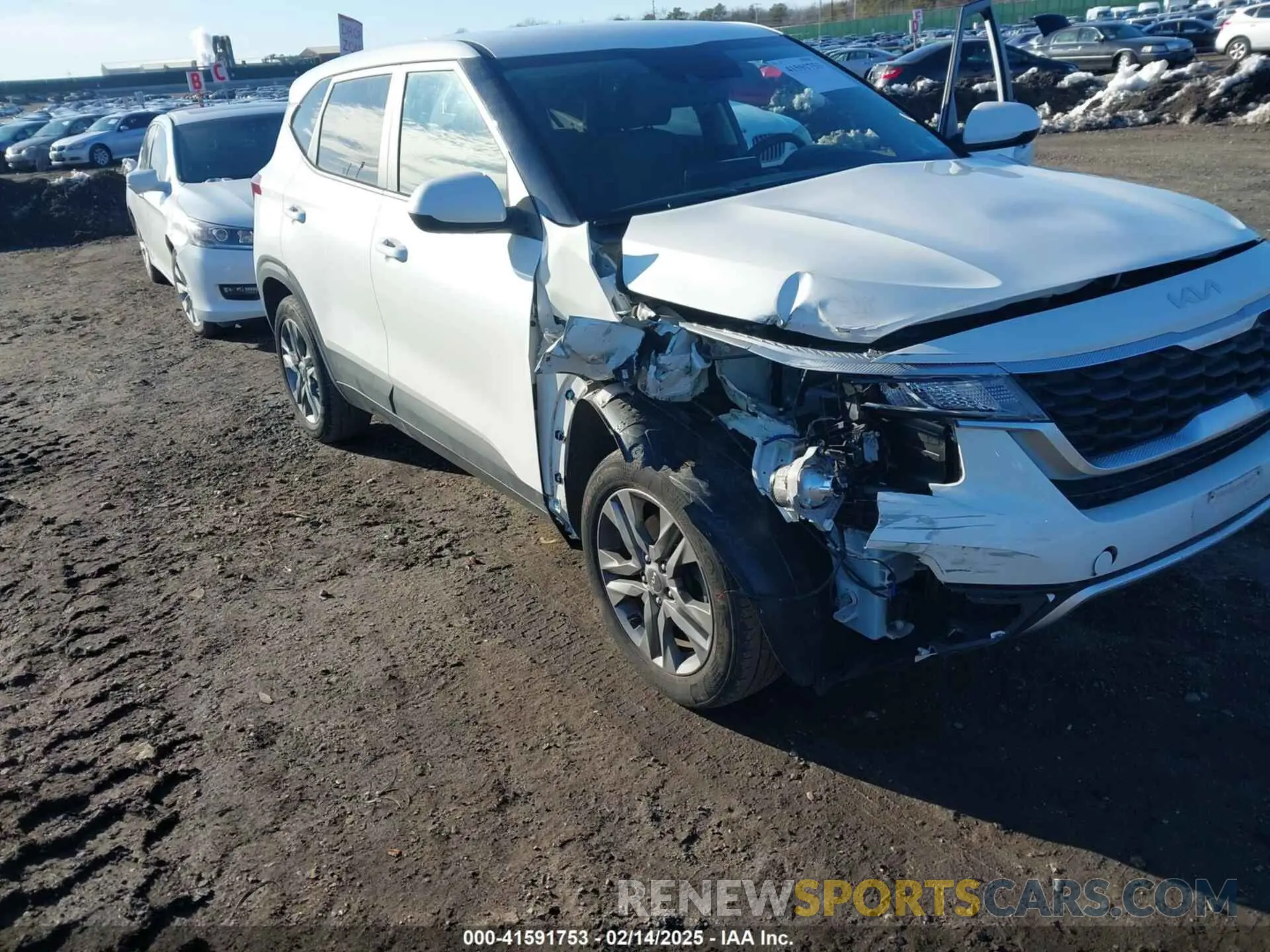 6 Photograph of a damaged car KNDEPCAA8N7316478 KIA SELTOS 2022