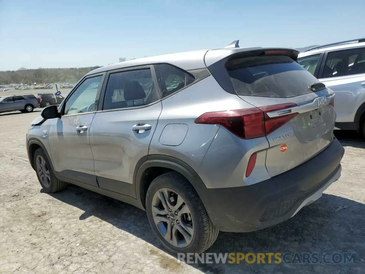 2 Photograph of a damaged car KNDEPCAA8N7330753 KIA SELTOS 2022