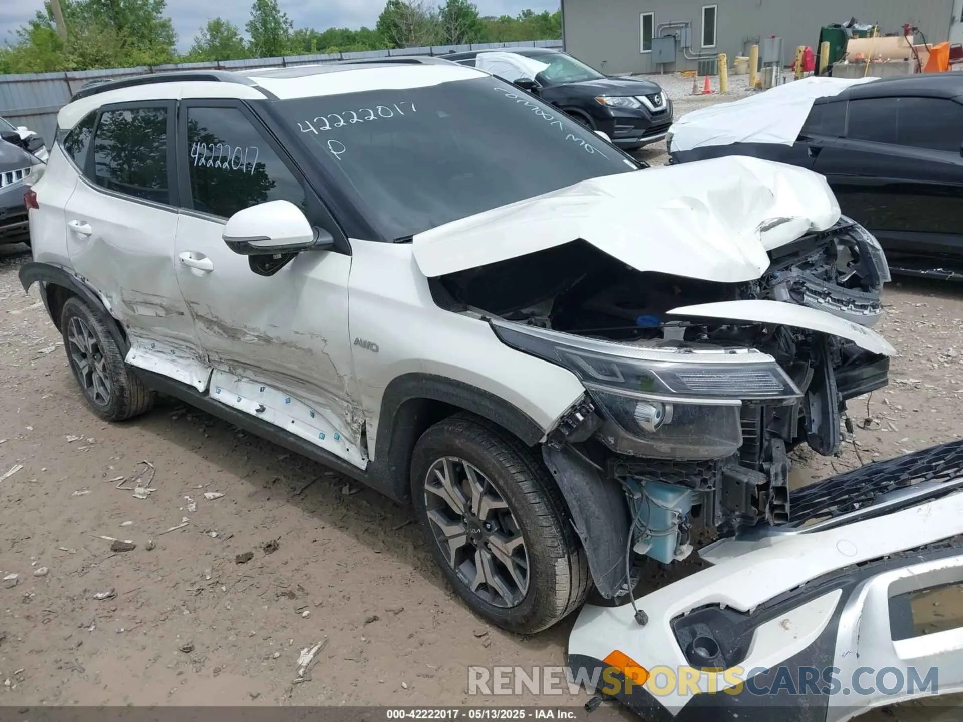 1 Photograph of a damaged car KNDERCAA0N7238739 KIA SELTOS 2022