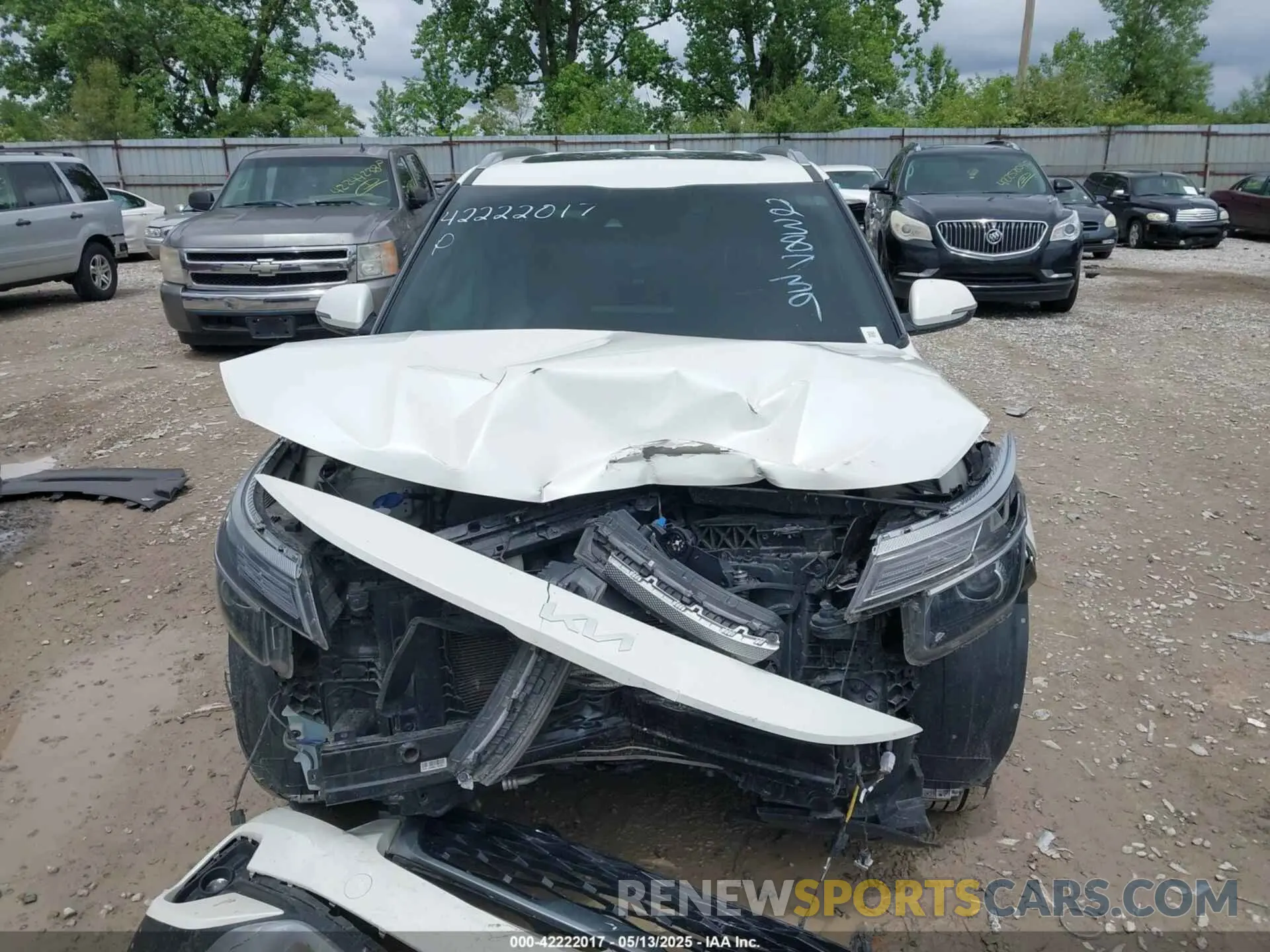 13 Photograph of a damaged car KNDERCAA0N7238739 KIA SELTOS 2022