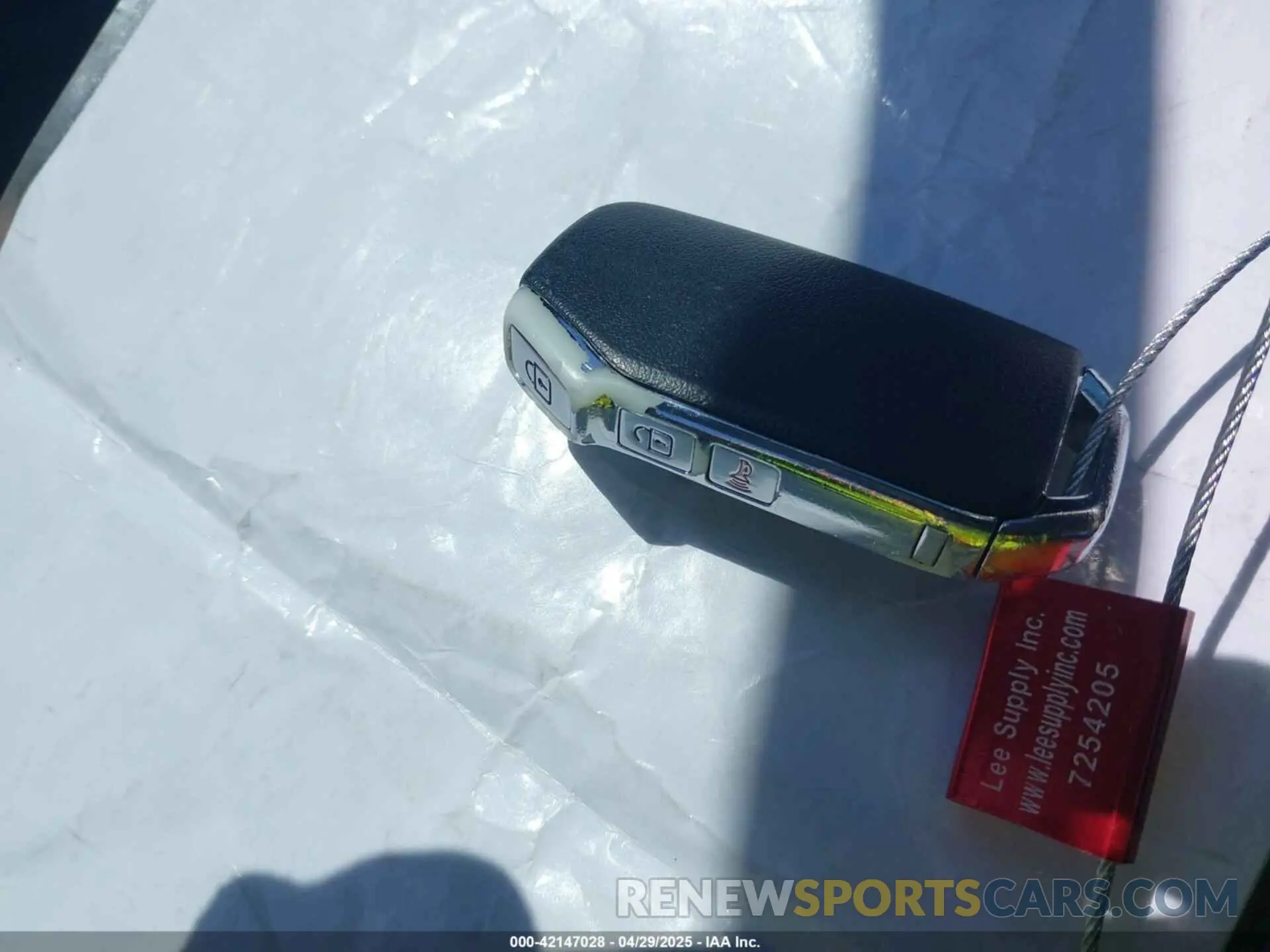 11 Photograph of a damaged car KNDERCAA0N7315688 KIA SELTOS 2022