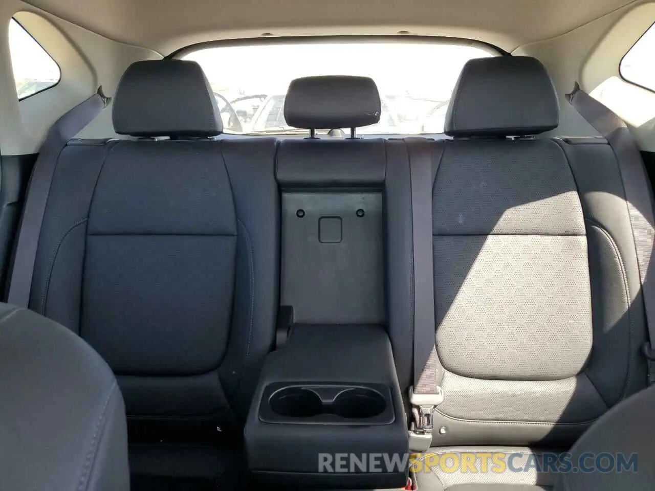 10 Фотография поврежденного автомобиля KNDERCAA1N7237521 KIA SELTOS 2022