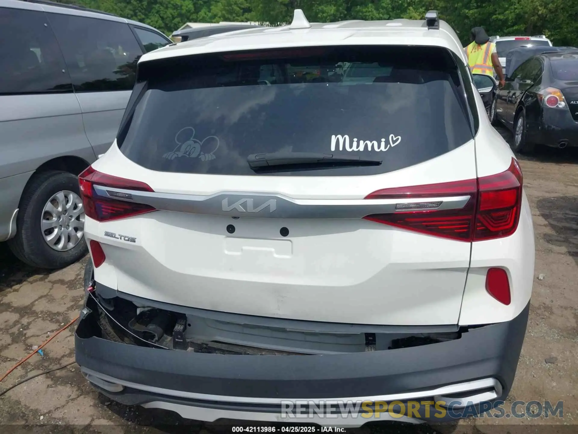 16 Photograph of a damaged car KNDERCAAXN7287172 KIA SELTOS 2022