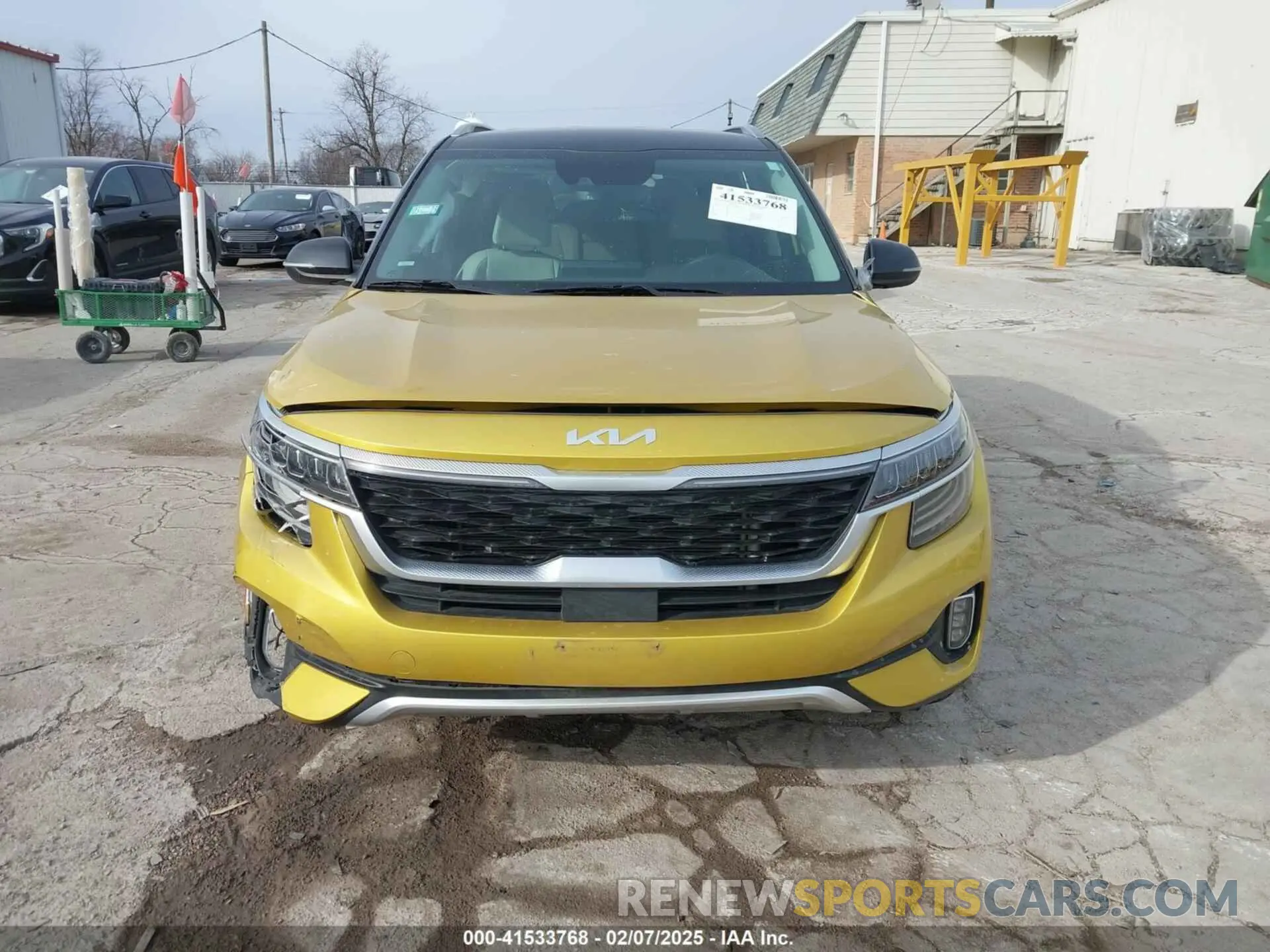 12 Photograph of a damaged car KNDETCA25N7274582 KIA SELTOS 2022
