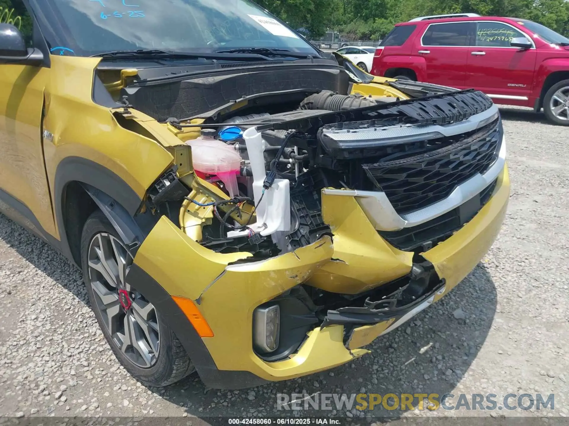 6 Photograph of a damaged car KNDETCA29N7274519 KIA SELTOS 2022