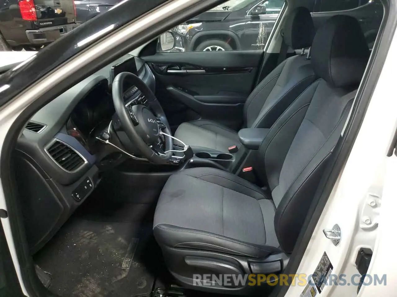 7 Фотография поврежденного автомобиля KNDEU2AA0N7306174 KIA SELTOS 2022