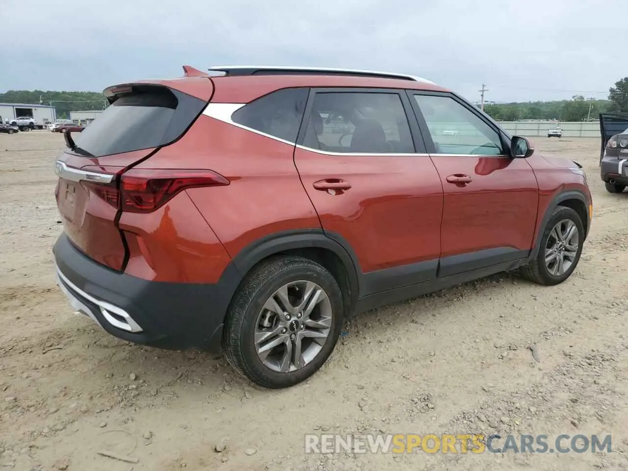 3 Photograph of a damaged car KNDEU2AA6N7339910 KIA SELTOS 2022