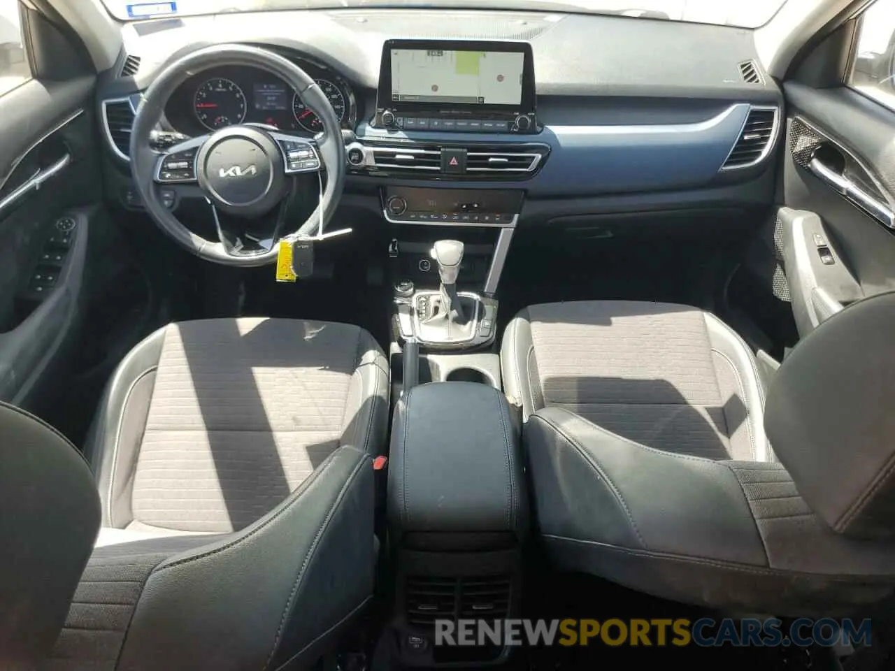 8 Фотография поврежденного автомобиля KNDEU2AA7N7330374 KIA SELTOS 2022