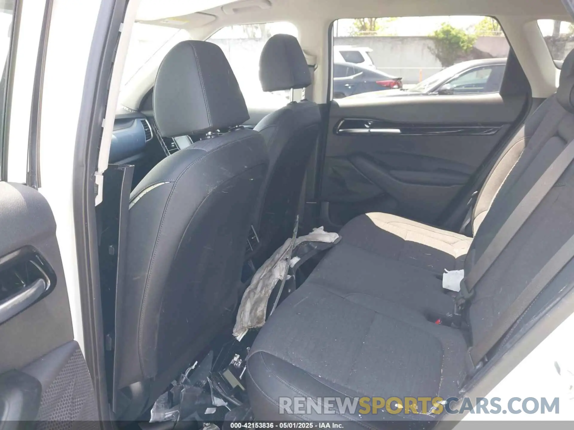8 Photograph of a damaged car KNDEU2AA9N7293070 KIA SELTOS 2022