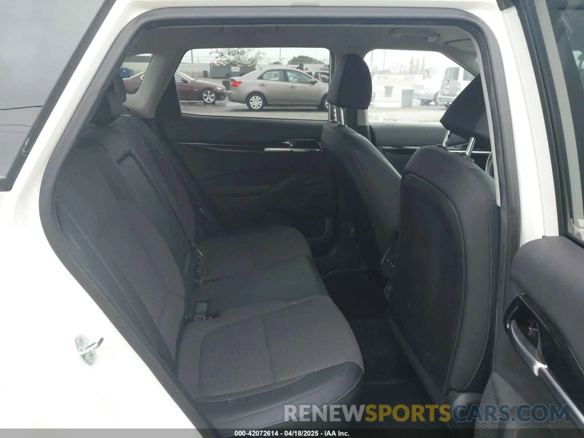 8 Фотография поврежденного автомобиля KNDEUCAA0N7245608 KIA SELTOS 2022