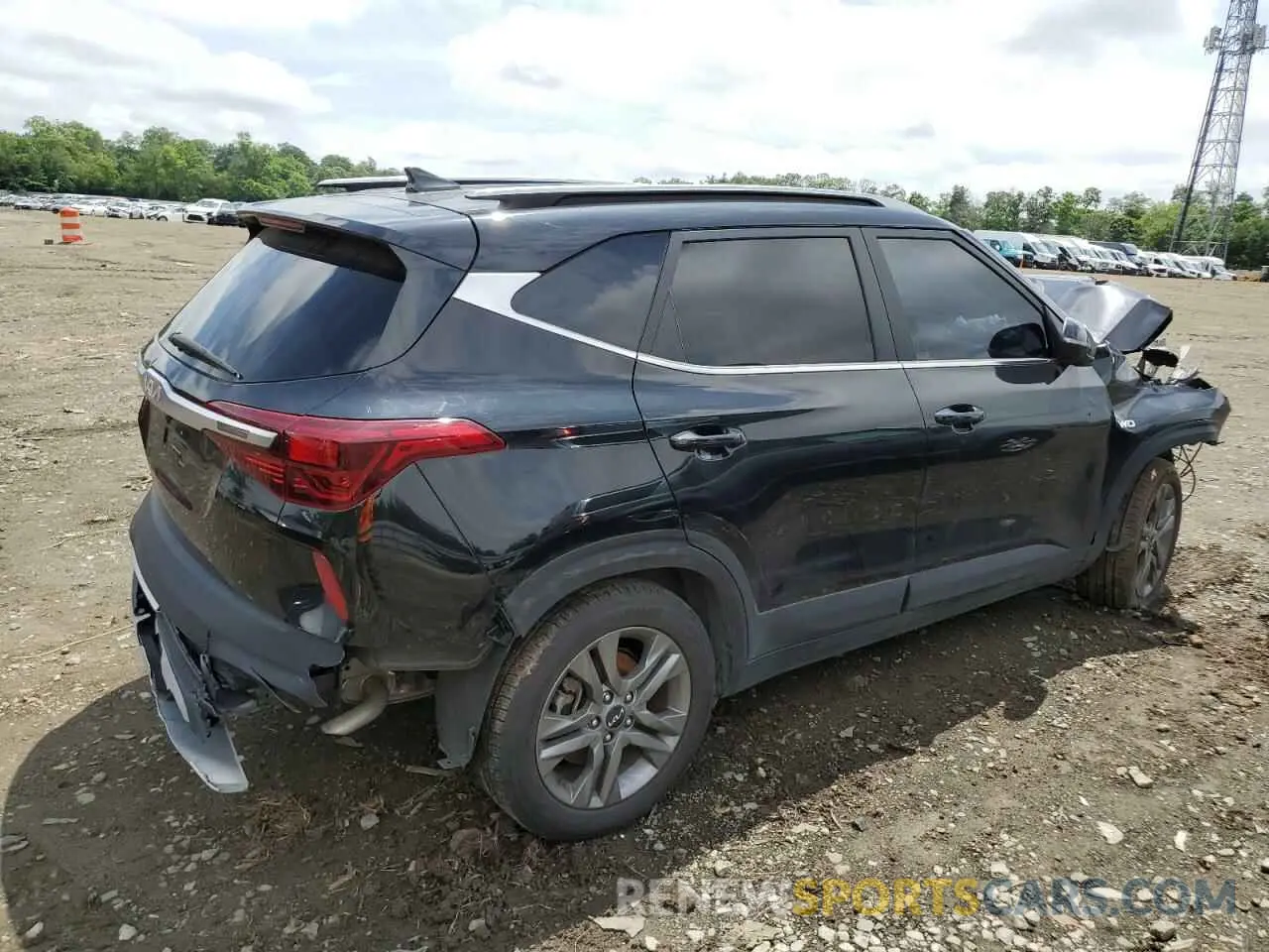 3 Photograph of a damaged car KNDEUCAA3N7295757 KIA SELTOS 2022