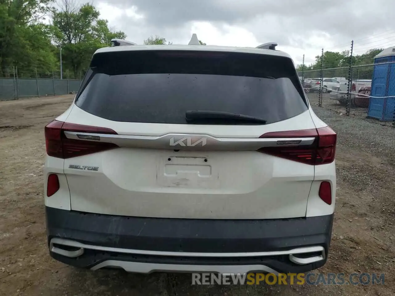 6 Photograph of a damaged car KNDEUCAA8N7261717 KIA SELTOS 2022