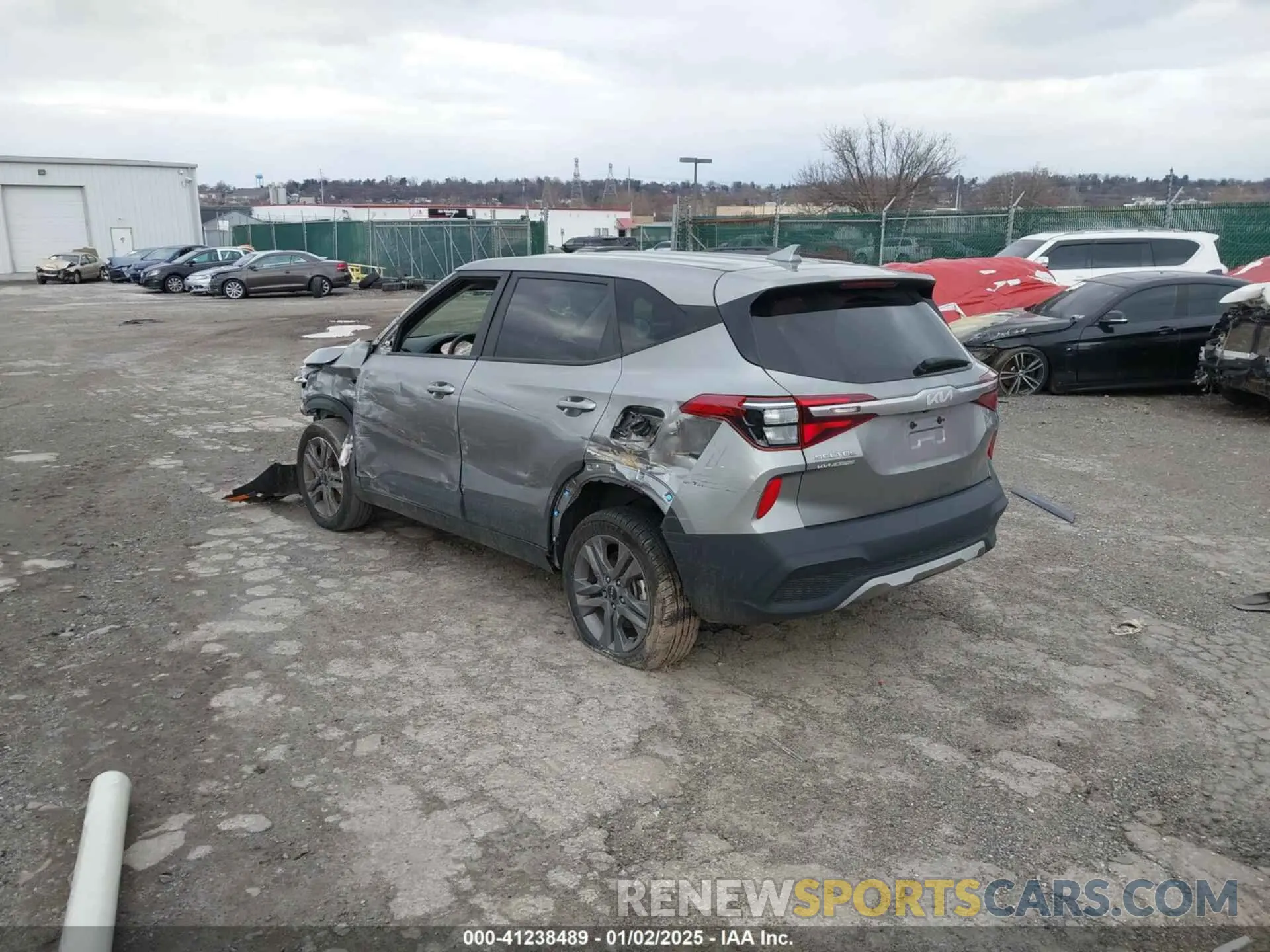 3 Фотография поврежденного автомобиля KNDEPCAA5P7434734 KIA SELTOS 2023