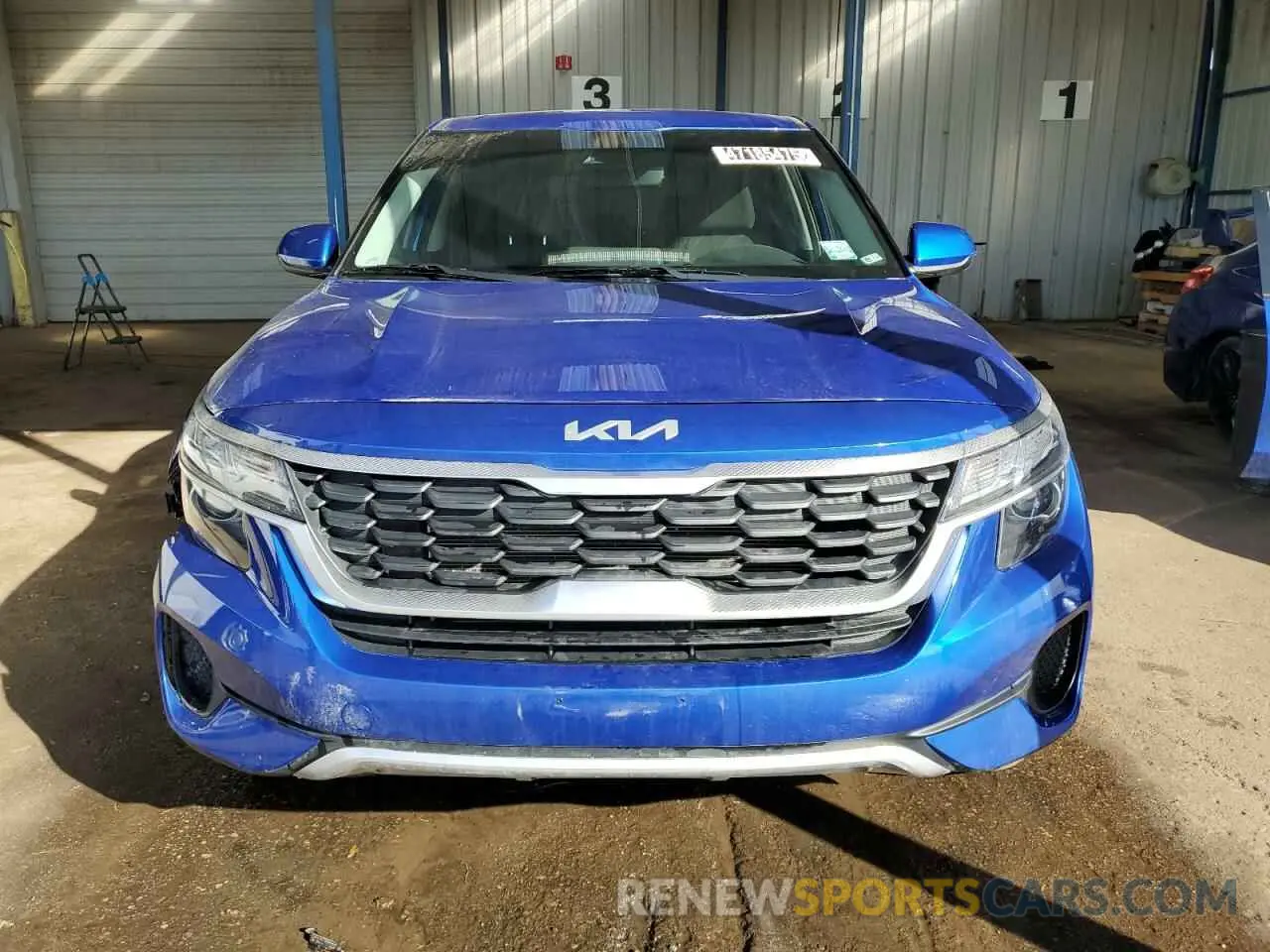 5 Фотография поврежденного автомобиля KNDEPCAA8P7434307 KIA SELTOS 2023