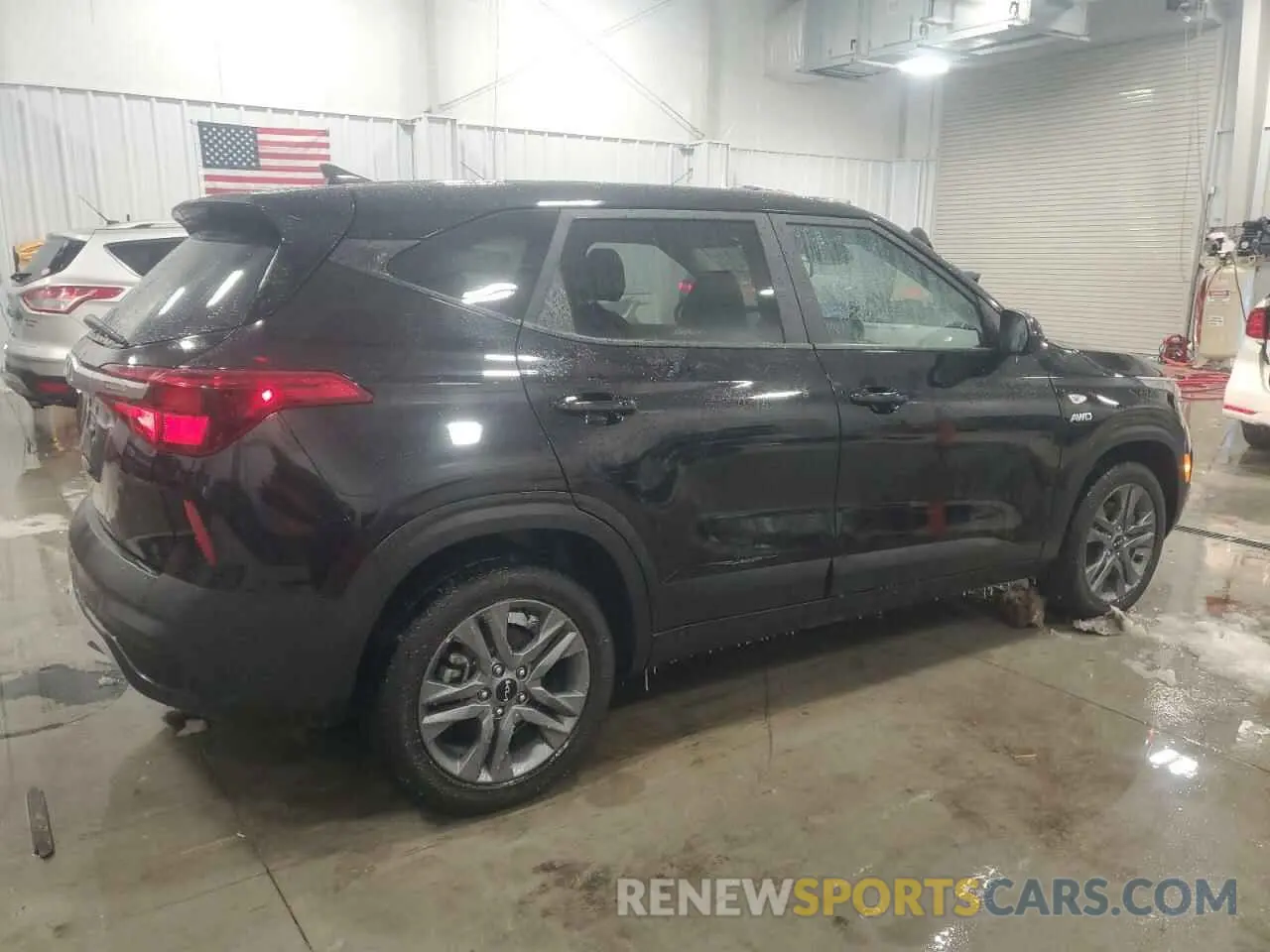 3 Photograph of a damaged car KNDEPCAAXP7432087 KIA SELTOS 2023