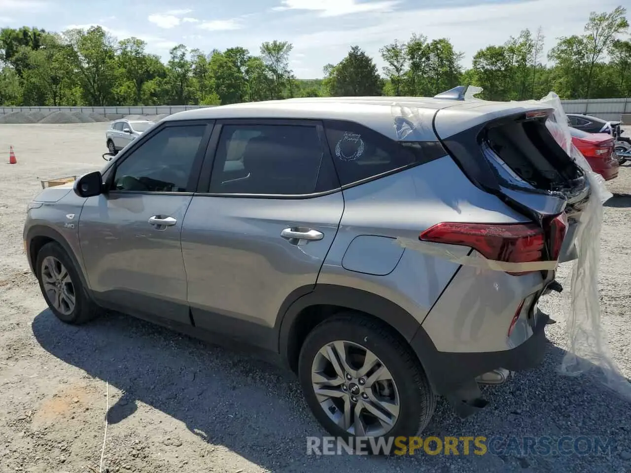 2 Photograph of a damaged car KNDEPCAAXP7460973 KIA SELTOS 2023