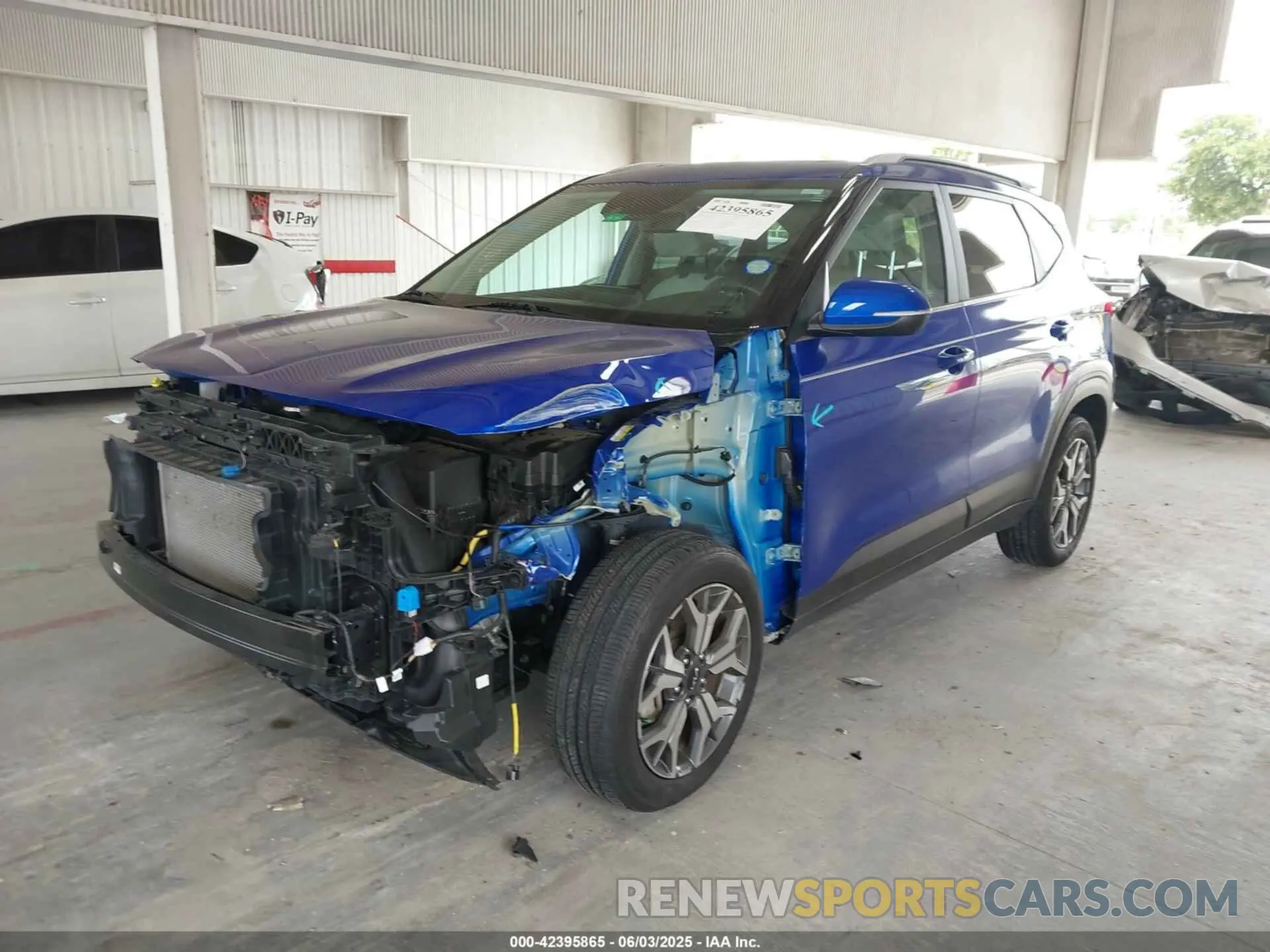 2 Photograph of a damaged car KNDERCAA8P7377505 KIA SELTOS 2023