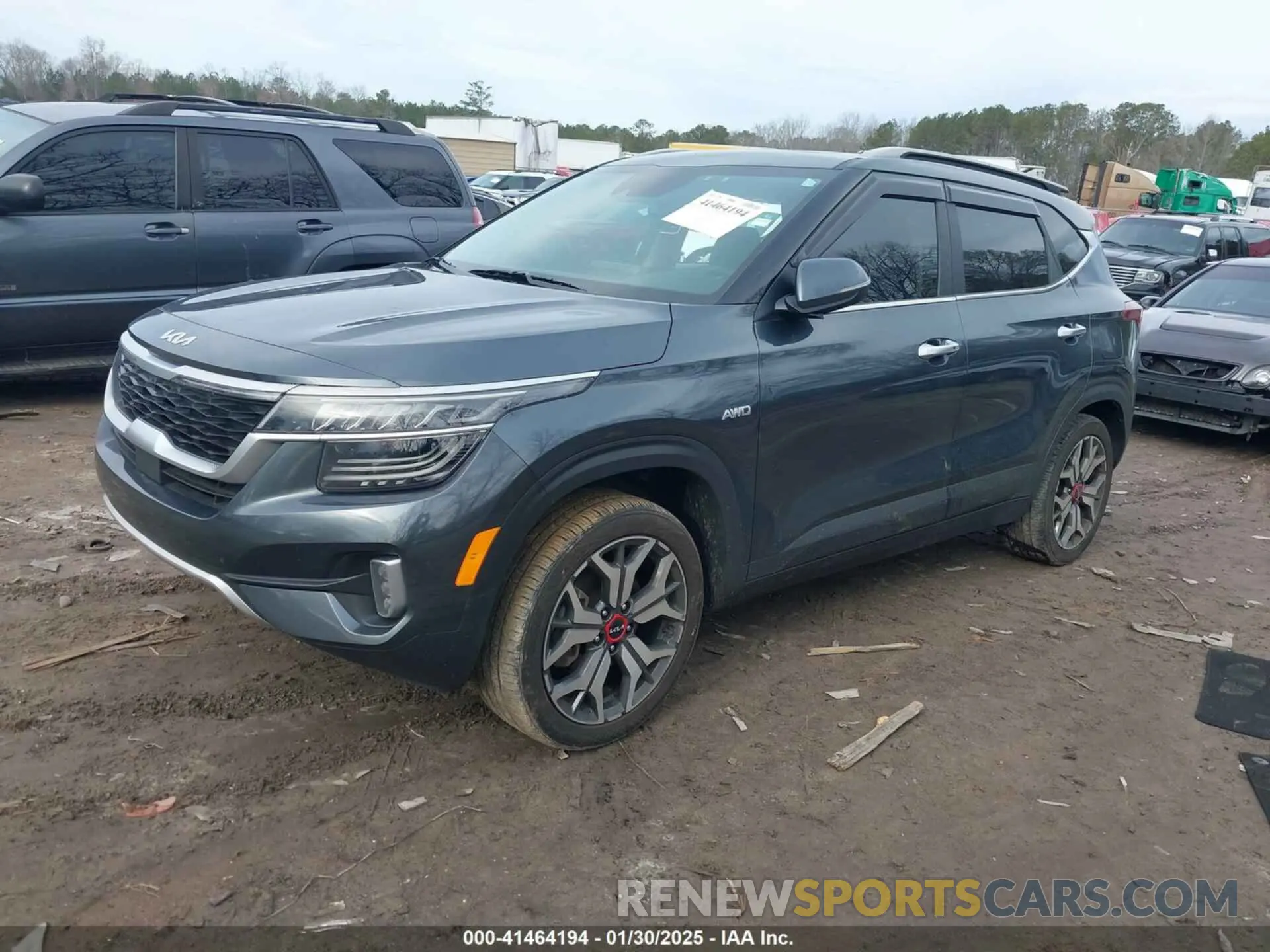 2 Photograph of a damaged car KNDETCA25P7383806 KIA SELTOS 2023
