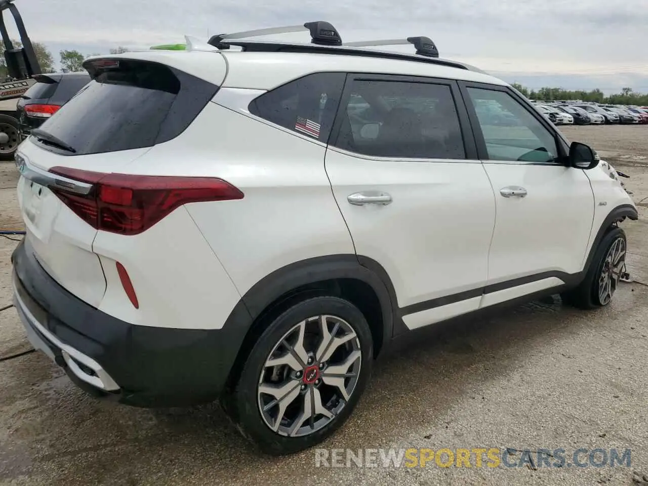 3 Фотография поврежденного автомобиля KNDETCA25P7386169 KIA SELTOS 2023