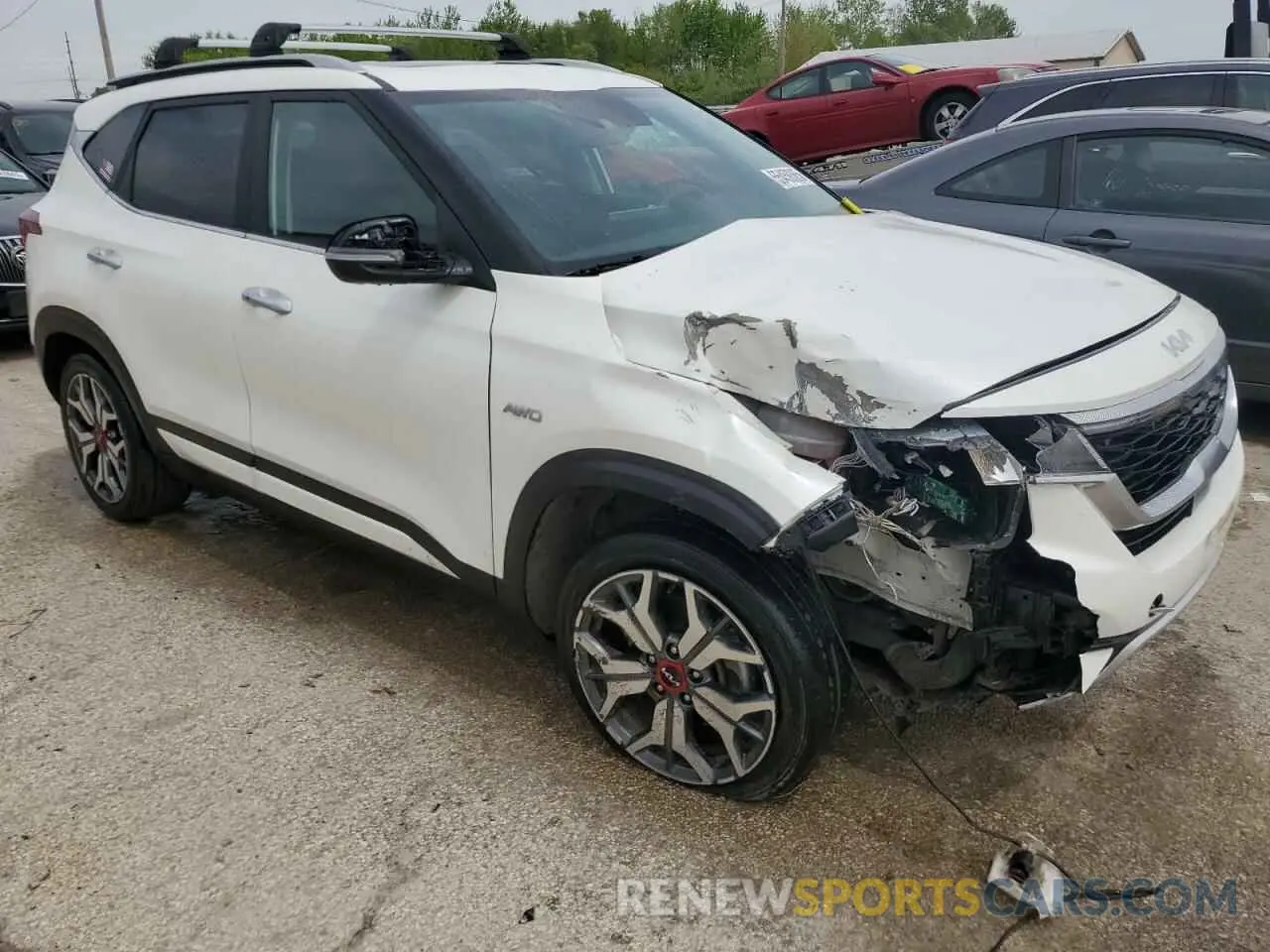 4 Фотография поврежденного автомобиля KNDETCA25P7386169 KIA SELTOS 2023