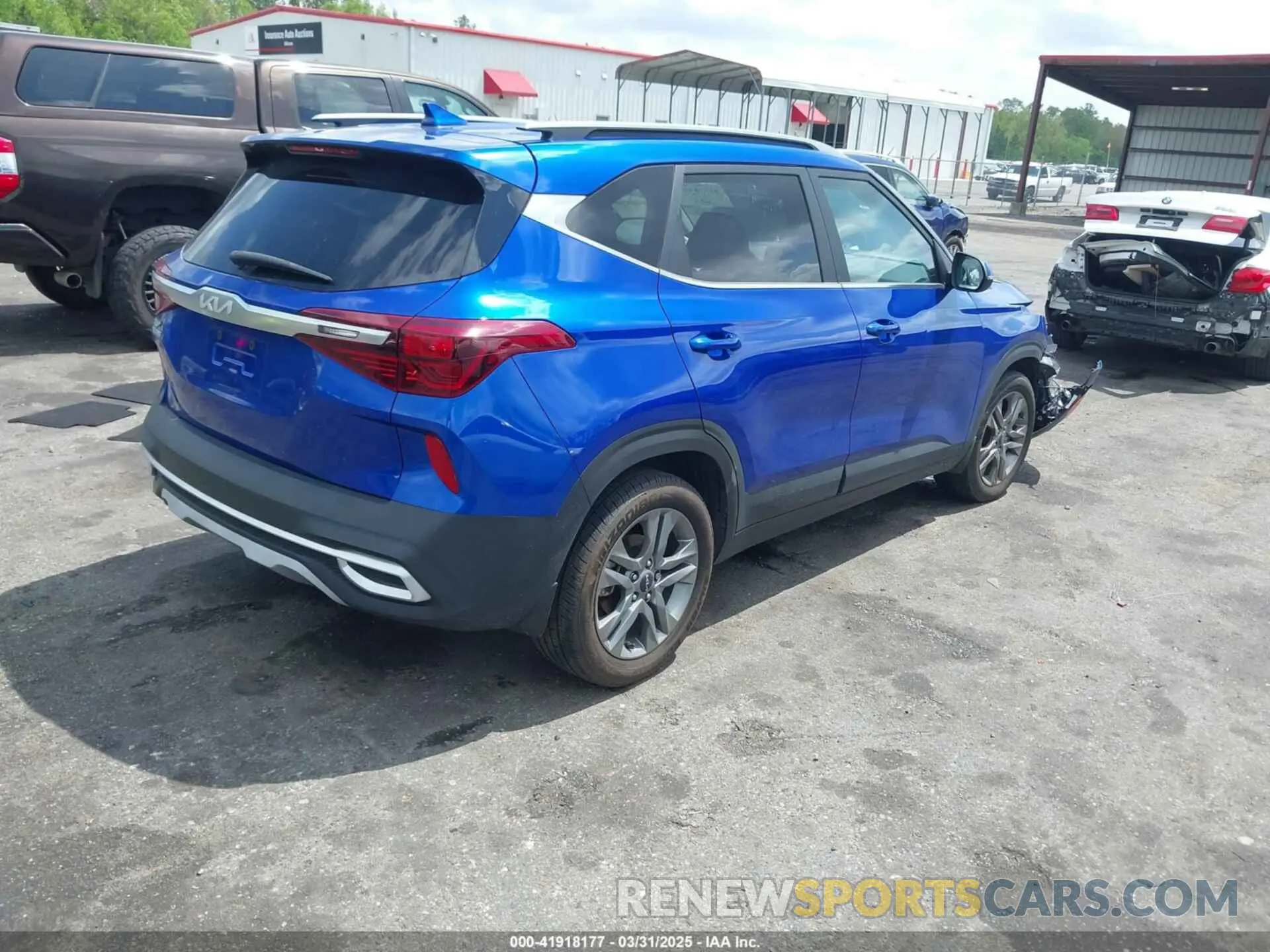 4 Фотография поврежденного автомобиля KNDEU2AA0P7417617 KIA SELTOS 2023