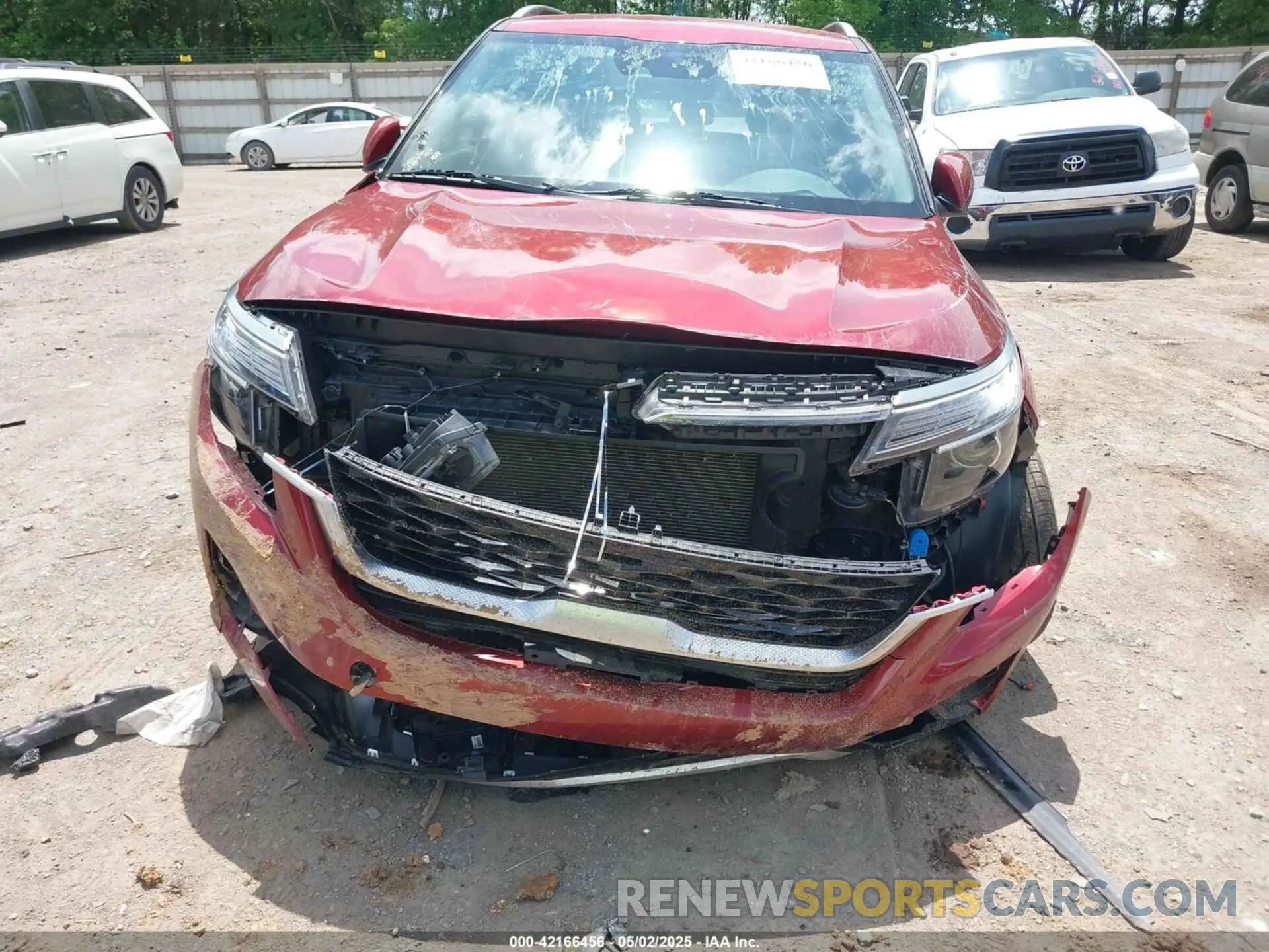 12 Фотография поврежденного автомобиля KNDEU2AA0P7424566 KIA SELTOS 2023