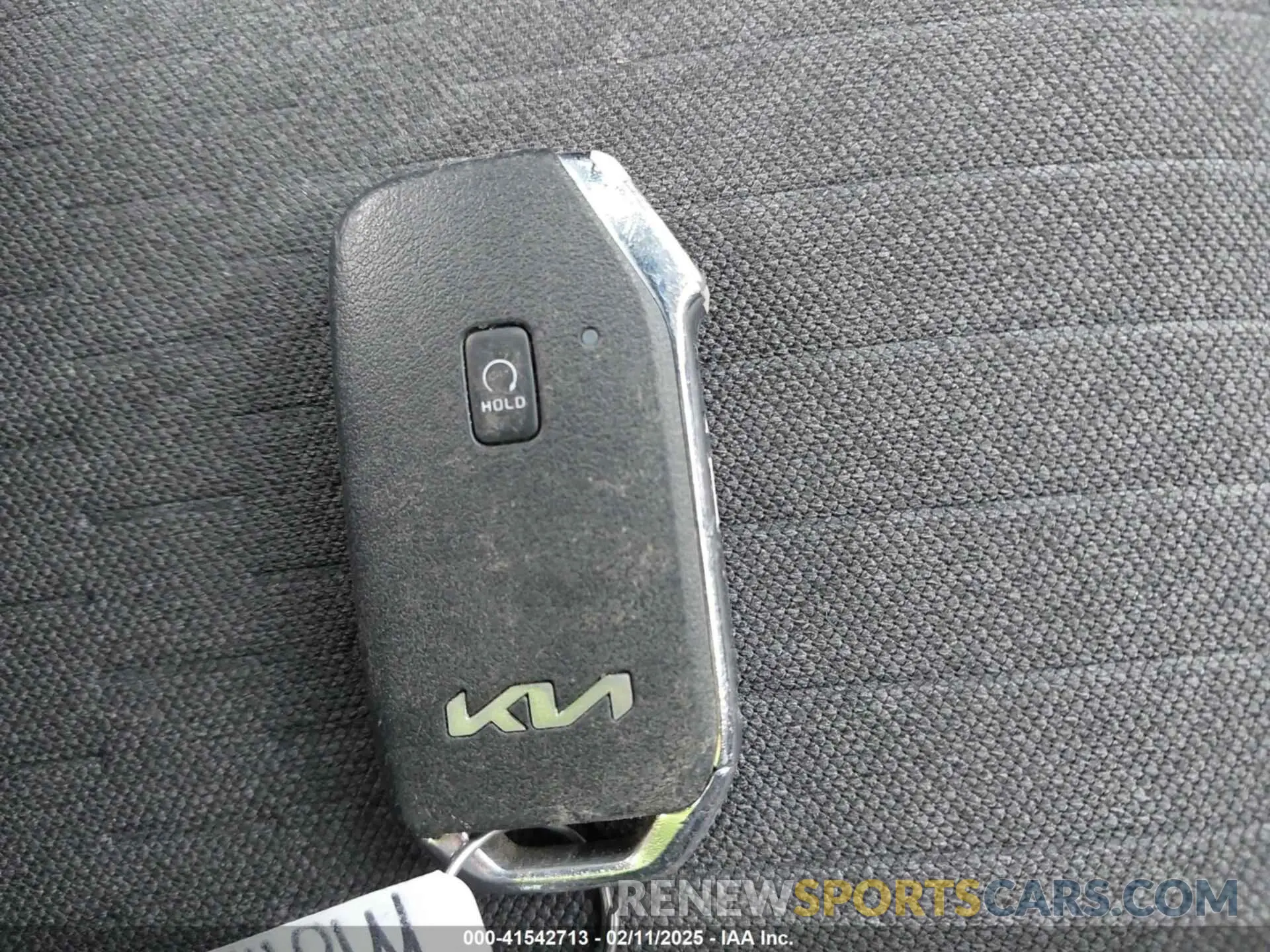 11 Photograph of a damaged car KNDEU2AA4P7382824 KIA SELTOS 2023