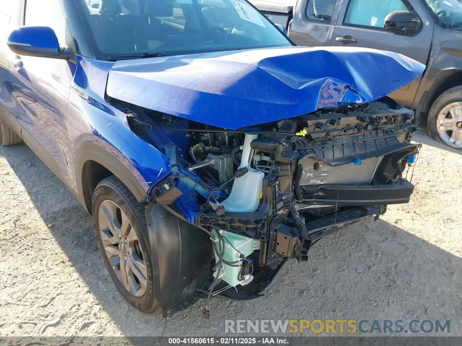 6 Photograph of a damaged car KNDEU2AA5P7417502 KIA SELTOS 2023
