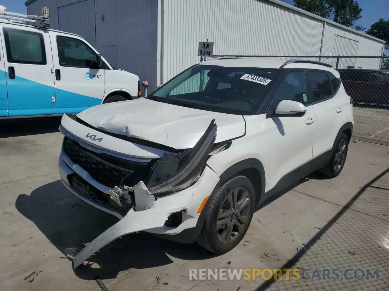1 Photograph of a damaged car KNDEU2AA7P7372238 KIA SELTOS 2023