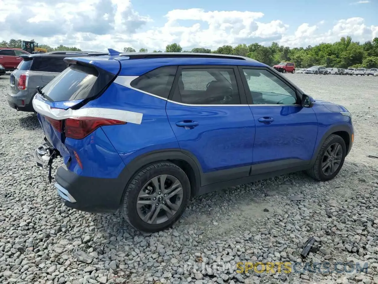 3 Photograph of a damaged car KNDEU2AA7P7410521 KIA SELTOS 2023