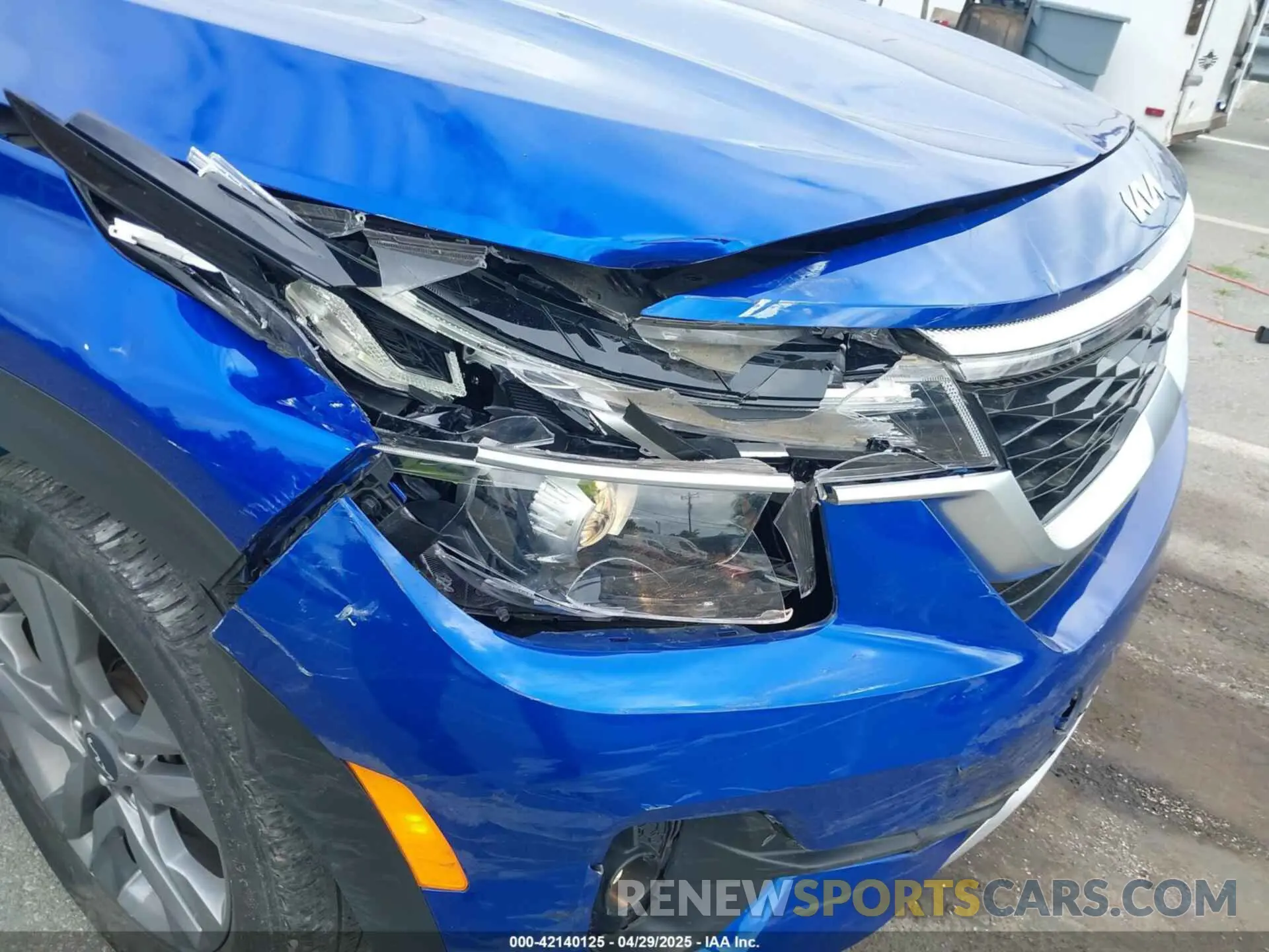 6 Photograph of a damaged car KNDEU2AA8P7446489 KIA SELTOS 2023