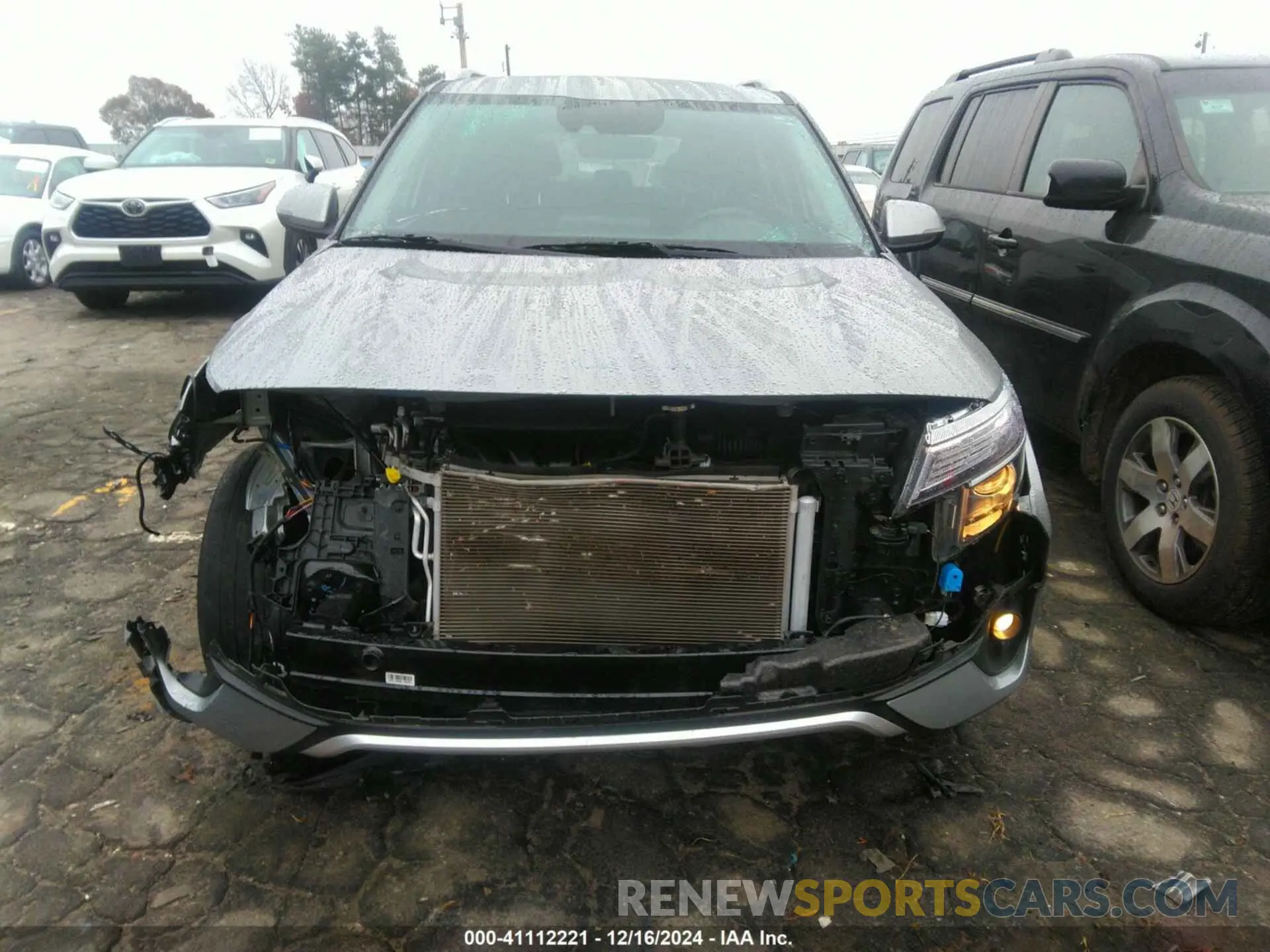 13 Photograph of a damaged car KNDEU2AA9P7347194 KIA SELTOS 2023