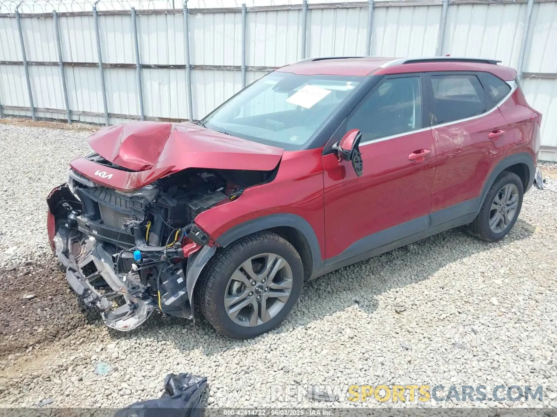 2 Photograph of a damaged car KNDEU2AA9P7394712 KIA SELTOS 2023