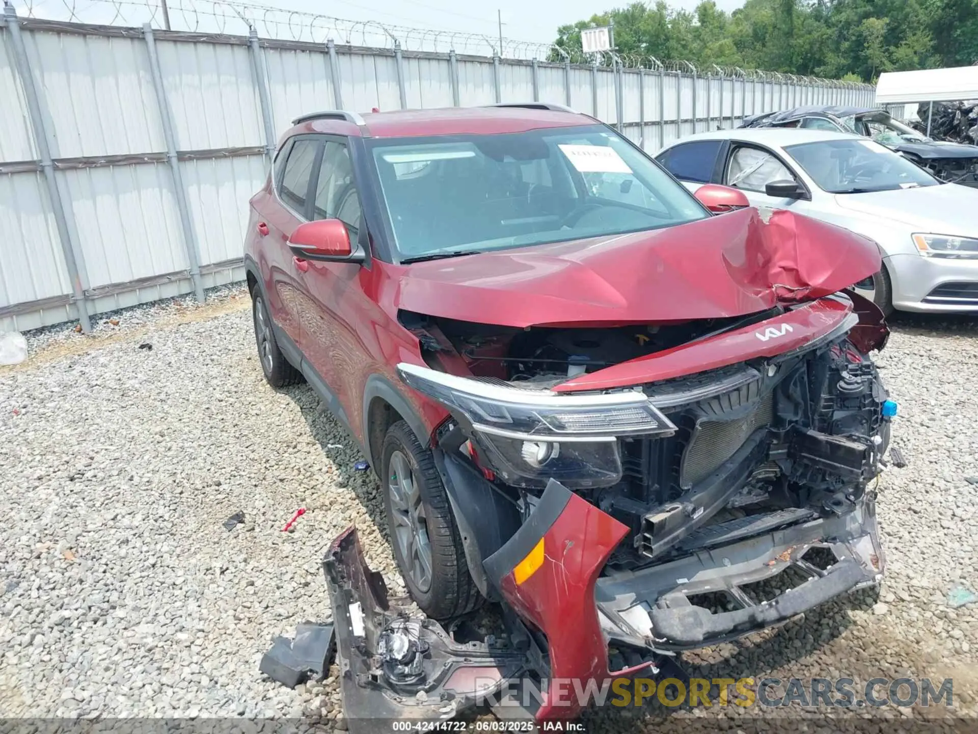 6 Photograph of a damaged car KNDEU2AA9P7394712 KIA SELTOS 2023