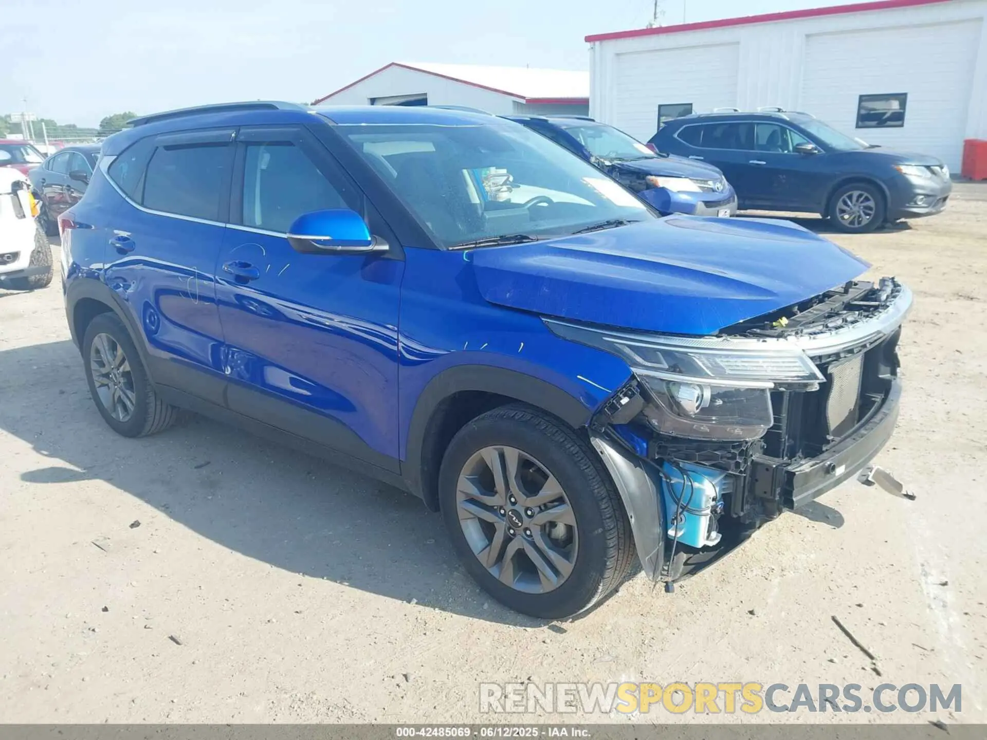 1 Photograph of a damaged car KNDEU2AA9P7429054 KIA SELTOS 2023