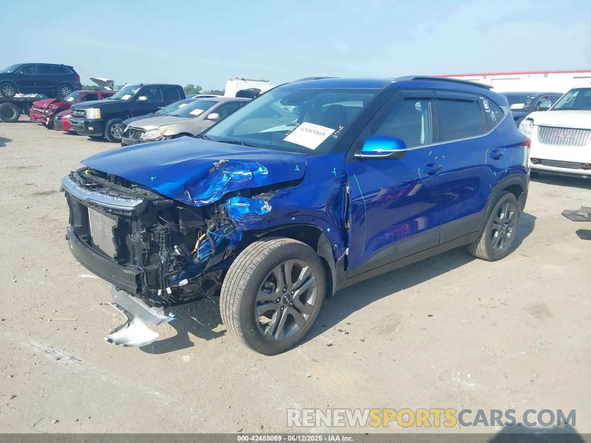 2 Photograph of a damaged car KNDEU2AA9P7429054 KIA SELTOS 2023