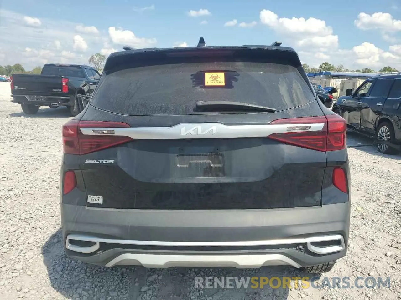 6 Photograph of a damaged car KNDEU2AAXP7378597 KIA SELTOS 2023