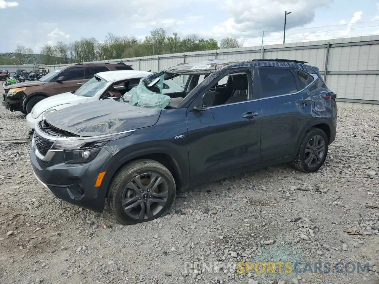 1 Фотография поврежденного автомобиля KNDEUCAA5P7395877 KIA SELTOS 2023