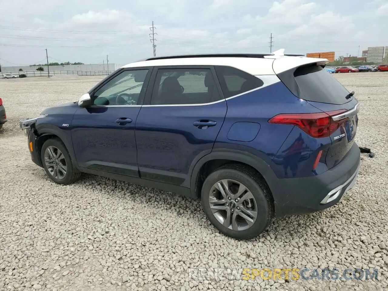 2 Фотография поврежденного автомобиля KNDEUCAA5P7439876 KIA SELTOS 2023