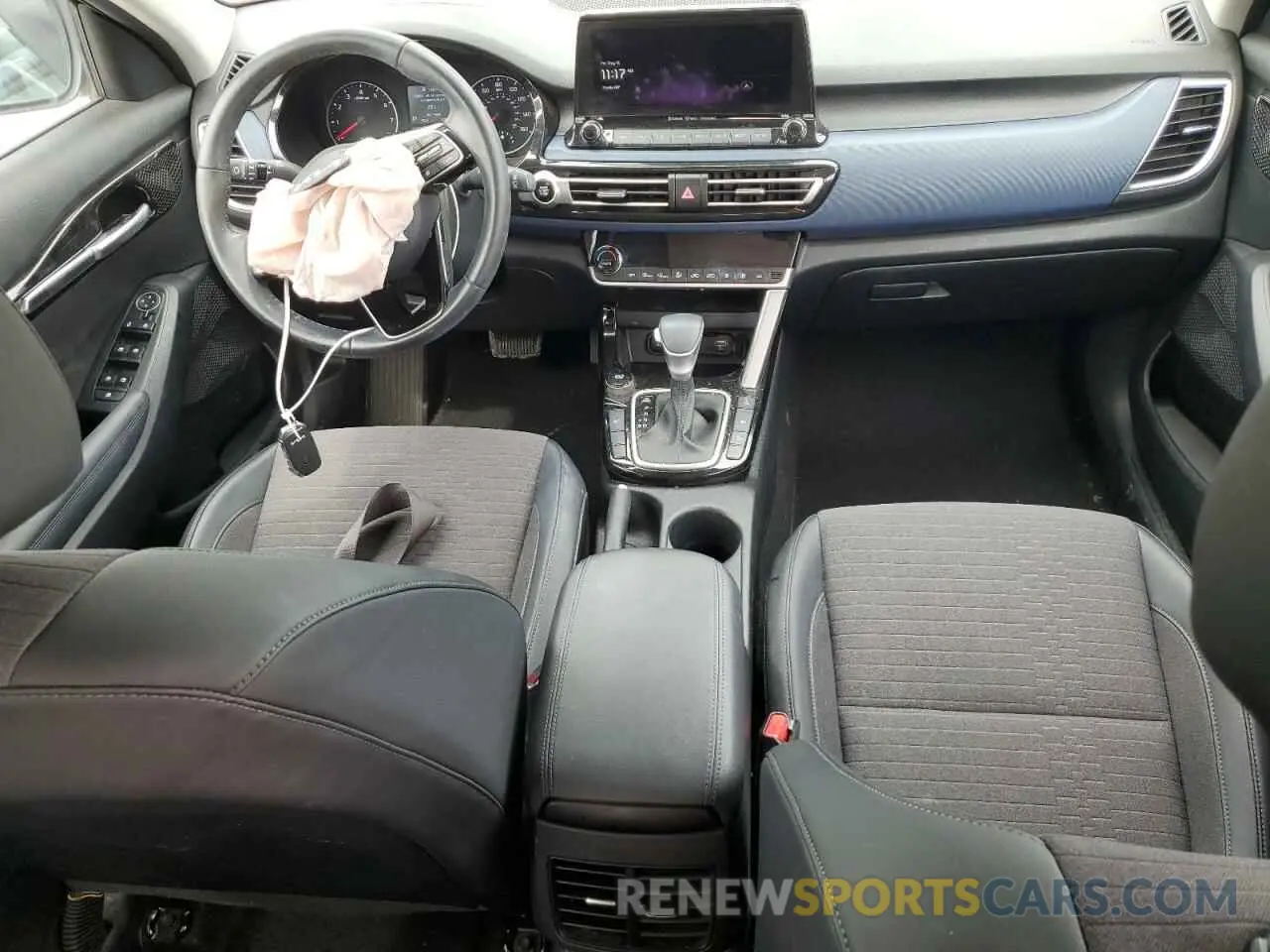 8 Фотография поврежденного автомобиля KNDEUCAA5P7439876 KIA SELTOS 2023